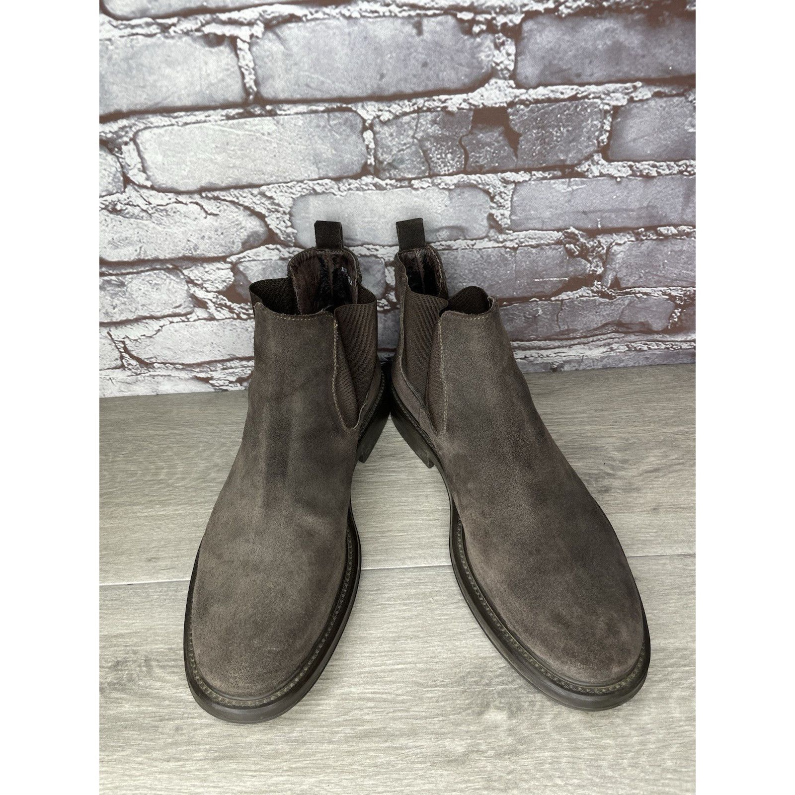 Barneys New York Barneys New York Brown Suede Leather Chelsea Desert Boots Sh Size US 10.5 / EU 43-44 - 13 Thumbnail