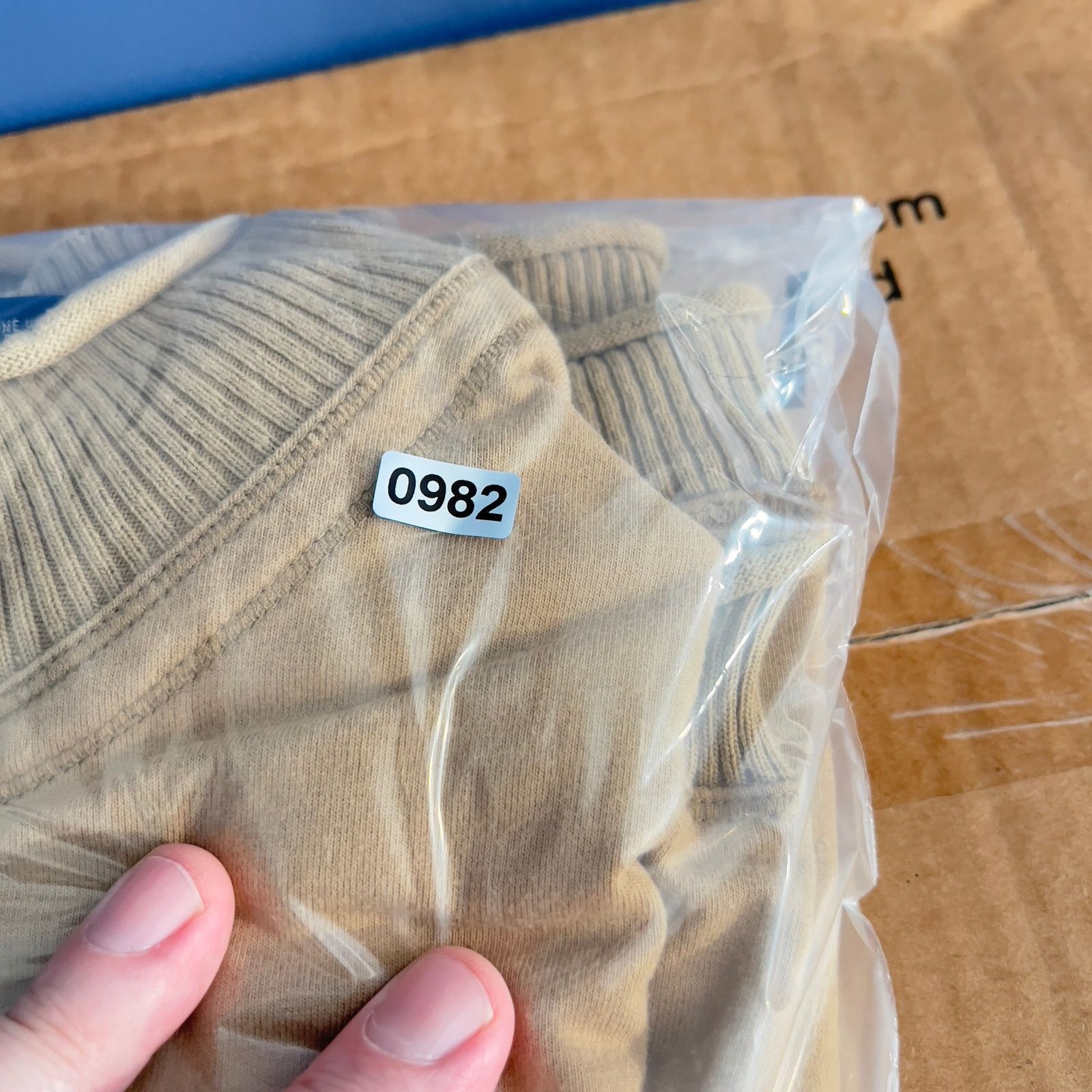 Catalina Catalina Fleece Full Zip Jacket Woman Medium 8/10 Tan Collar Size M / US 6-8 / IT 42-44 - 9 Thumbnail