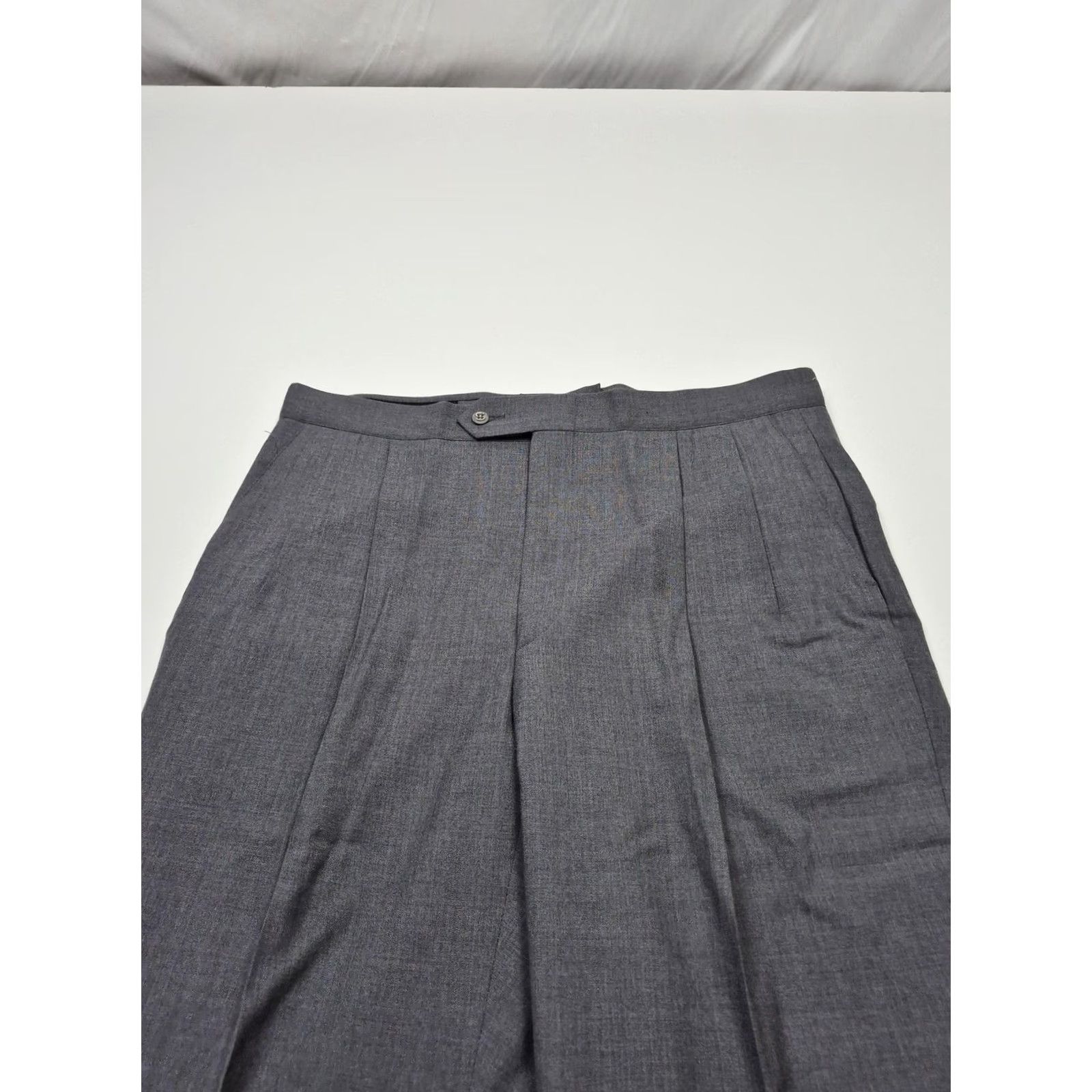 Vintage Sansabelt Dress Pants Mens 36x36 Gray Wool Pleated Straight Unhemmed Mens Dress Pants Wool Solid Gray 36 Inseam 36 In Front Zip Button Tab Pockets Size US 36 / EU 52 - 2 Thumbnail