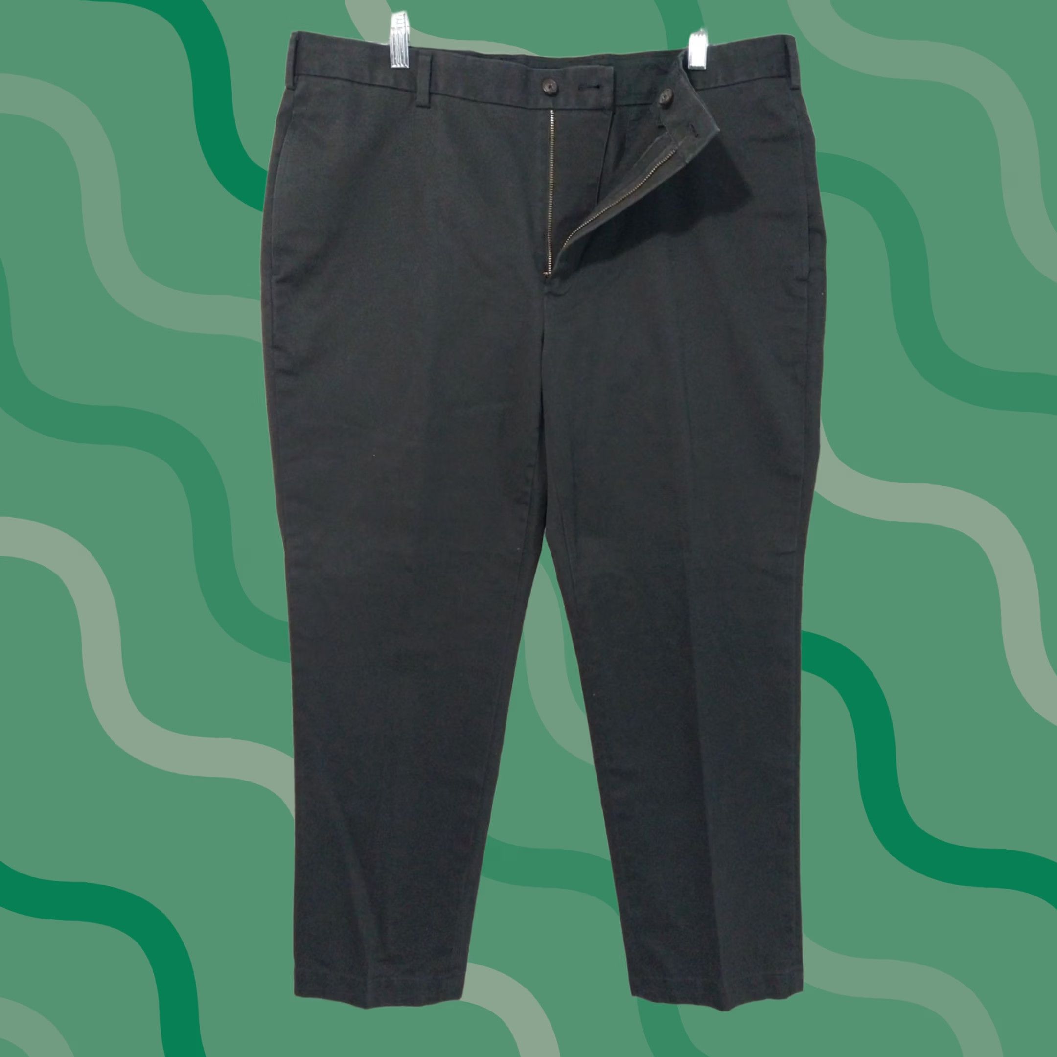 Brooks Brothers Brooks Brothers Clark Fit Advantage Chino Pants Mens 40x30 Black Tapered Front Flat Front Pockets Classic Preppy Casual school Size US 40 / EU 56 - 1 Thumbnail