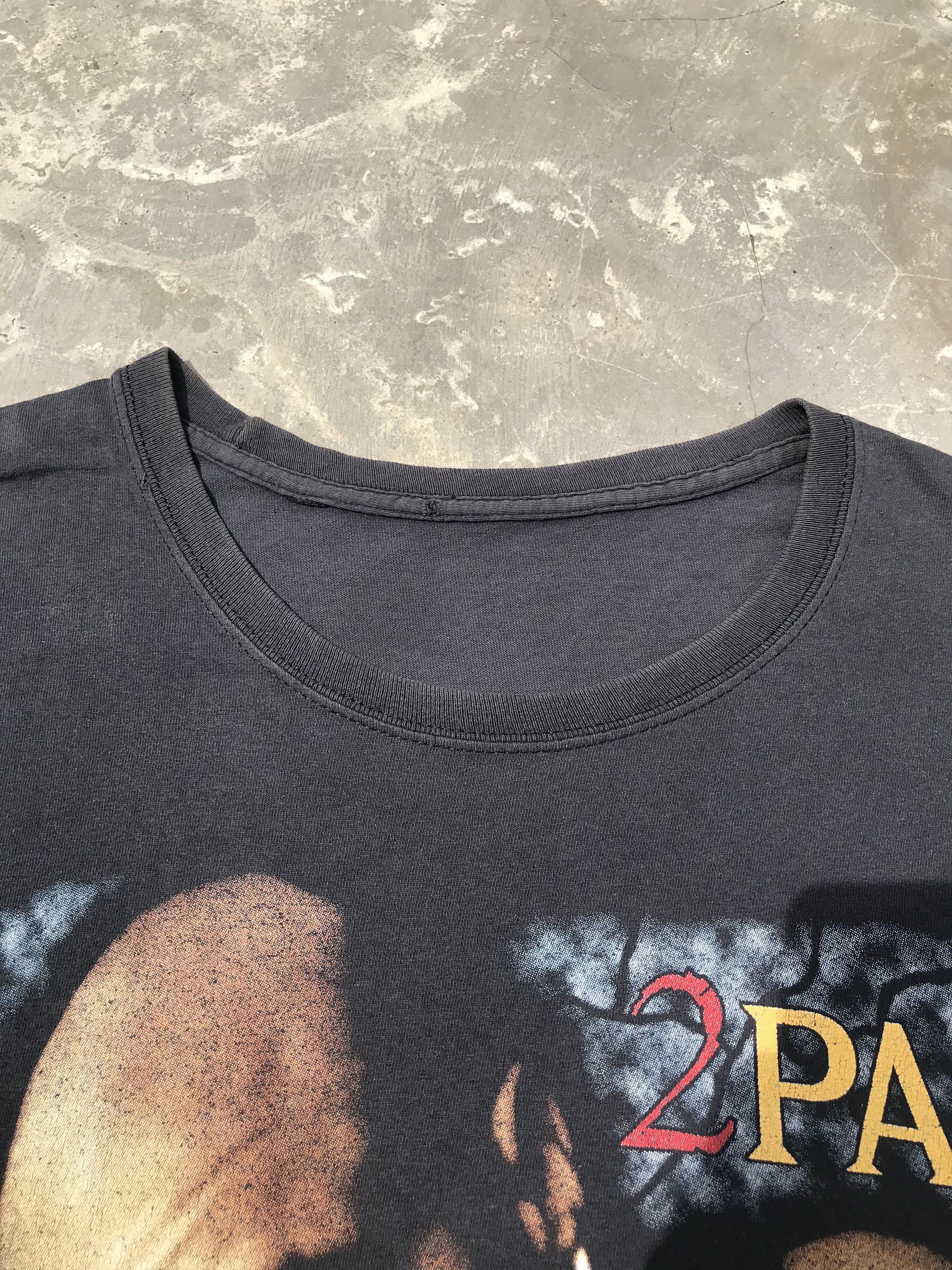 Rap Tees × Vintage Vintage Tupac Shakur All Eyes On Me 2001 Size US L / EU 52-54 / 3 - 4 Thumbnail