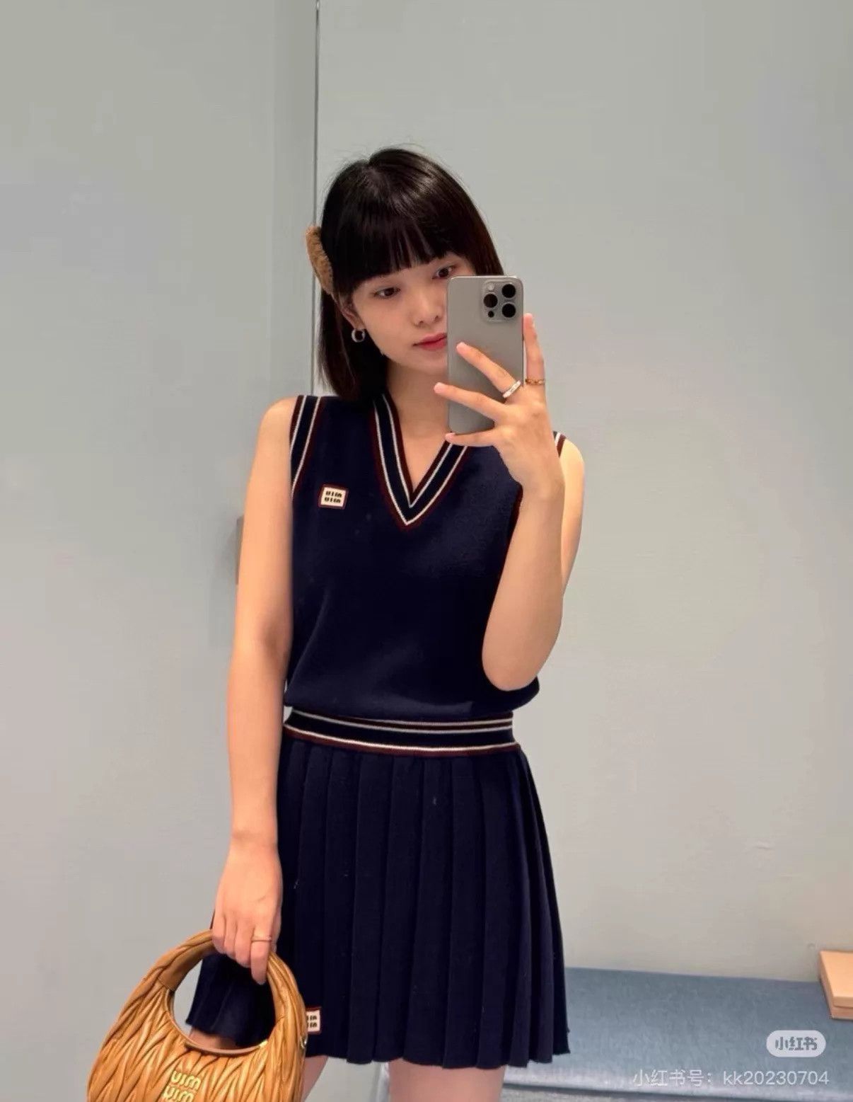 Miu Miu MIU MIU Navy Blue Pleated Skirt 38 New with Tags Size 26" / US 2 / IT 38 - 8 Thumbnail