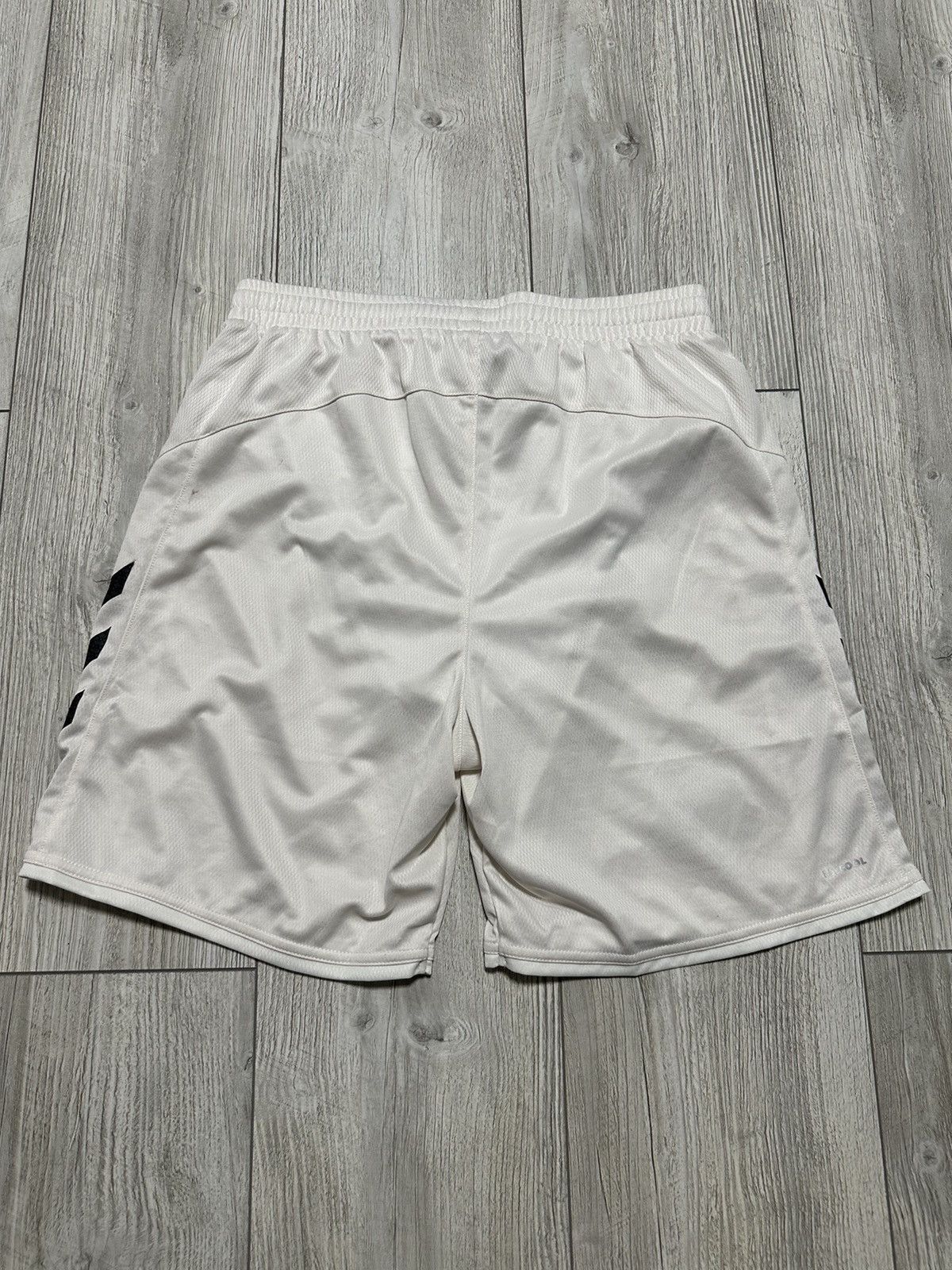 Hummel New Hummel Everton Football Shorts 2021/22 Size US 32 / EU 48 - 7 Thumbnail