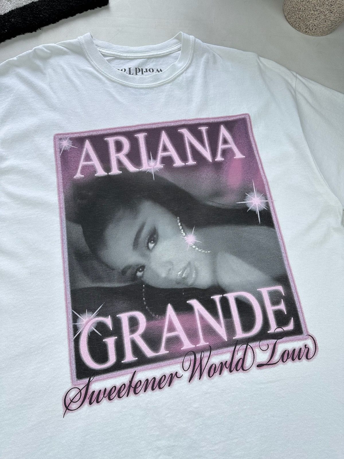 Band Tees Vintage Ariana Grande tour tshirt Size US XL / EU 56 / 4 - 3 Thumbnail