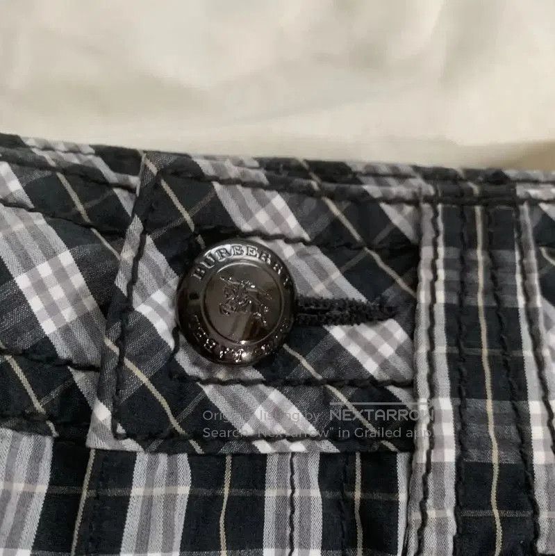 Burberry Burberry Black Cotton Check Mini Skirt. Size 28" / US 6 / IT 42 - 2 Thumbnail