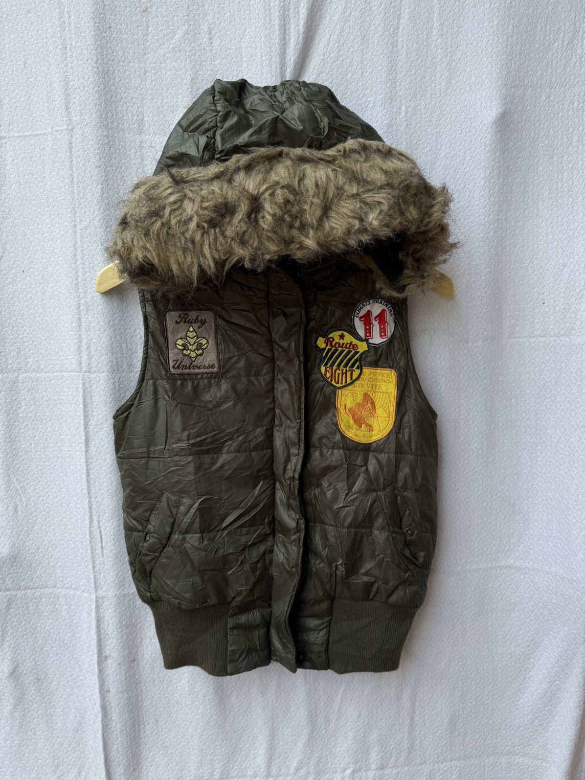 Japanese Brand Fur vest puffer hoodie style Ifsixwasnine lgb Size US S / EU 44-46 / 1 - 1 Thumbnail