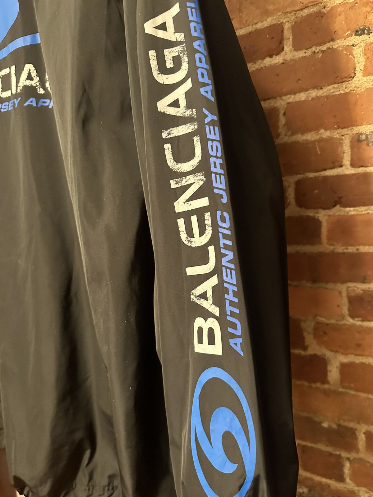 Balenciaga SS/24 Surfer Logo Windbreaker Size US L / EU 52-54 / 3 - 7 Thumbnail