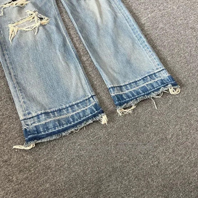 Celine Celine Distressed Wash Denim Pants. Size US 32 / EU 48 - 3 Thumbnail