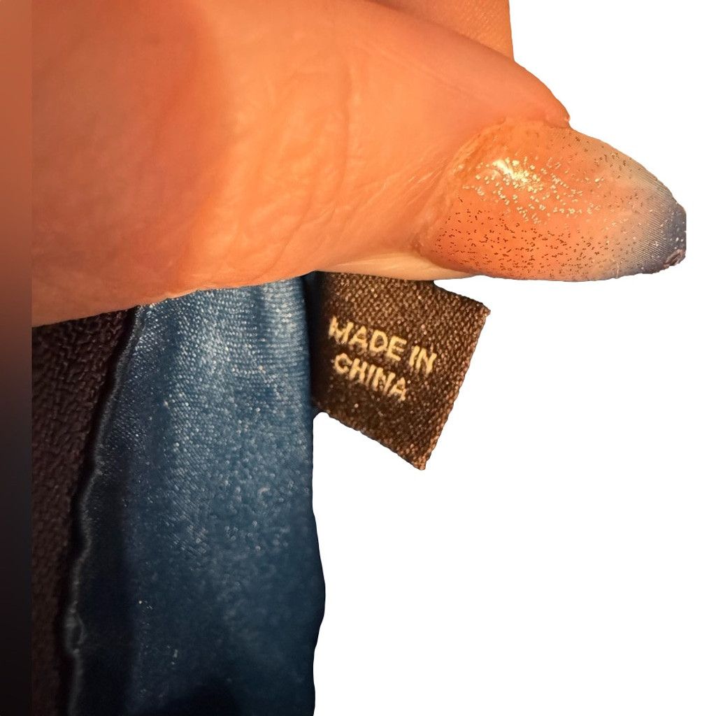 Coach Coach Blue Sequin Wristlet Signature C Hardware EUC Size ONE SIZE - 9 Thumbnail