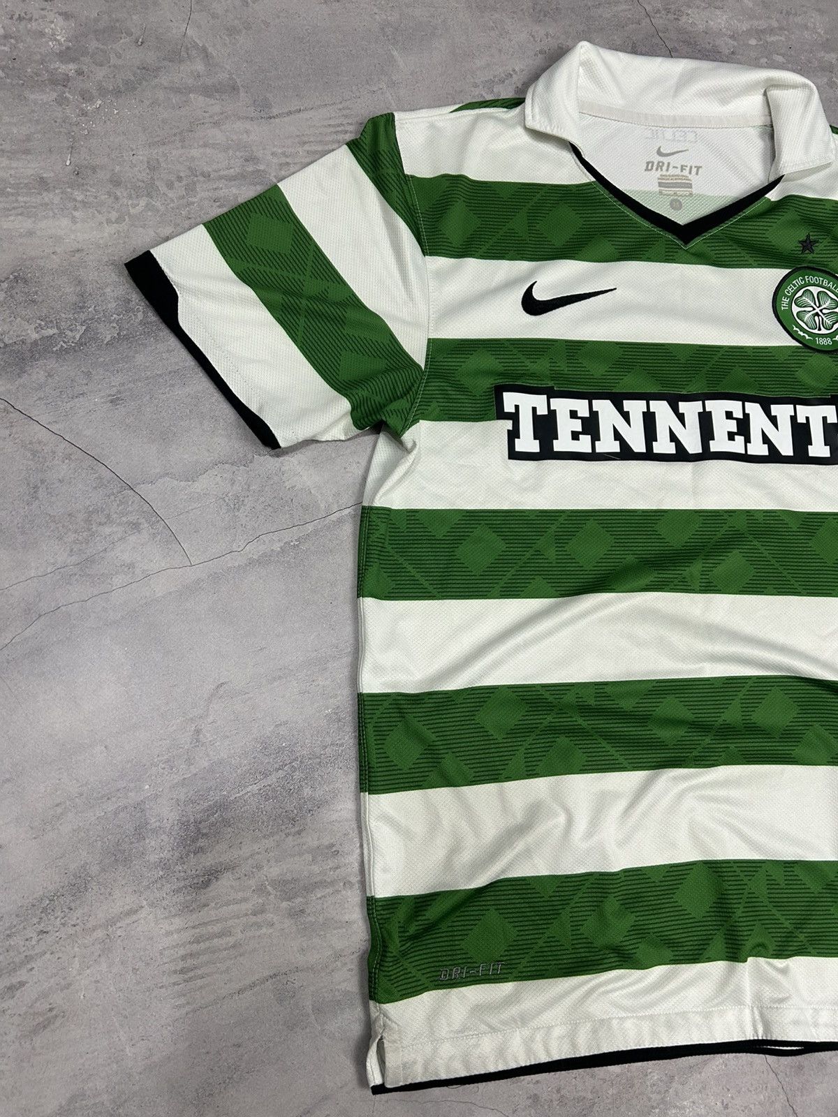 Nike Nike Celtic 2010/2011 Home Jersey Collared Size Medium Size US M / EU 48-50 / 2 - 3 Thumbnail