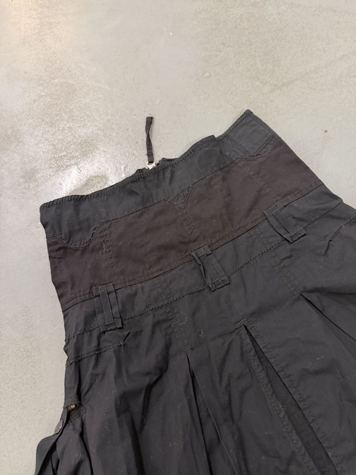 Marithe + Francois Girbaud Marithe François Girbaud Bondage Cargo Skirt Size 28" / US 6 / IT 42 - 8 Thumbnail