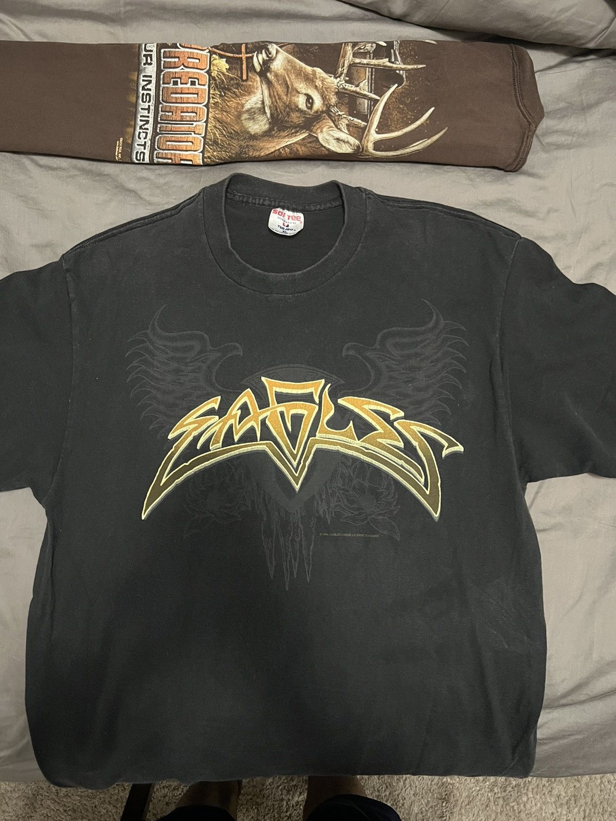 image of Vintage 1995 Eagles World Tour T Shirt in Black, Men's (Size XL)