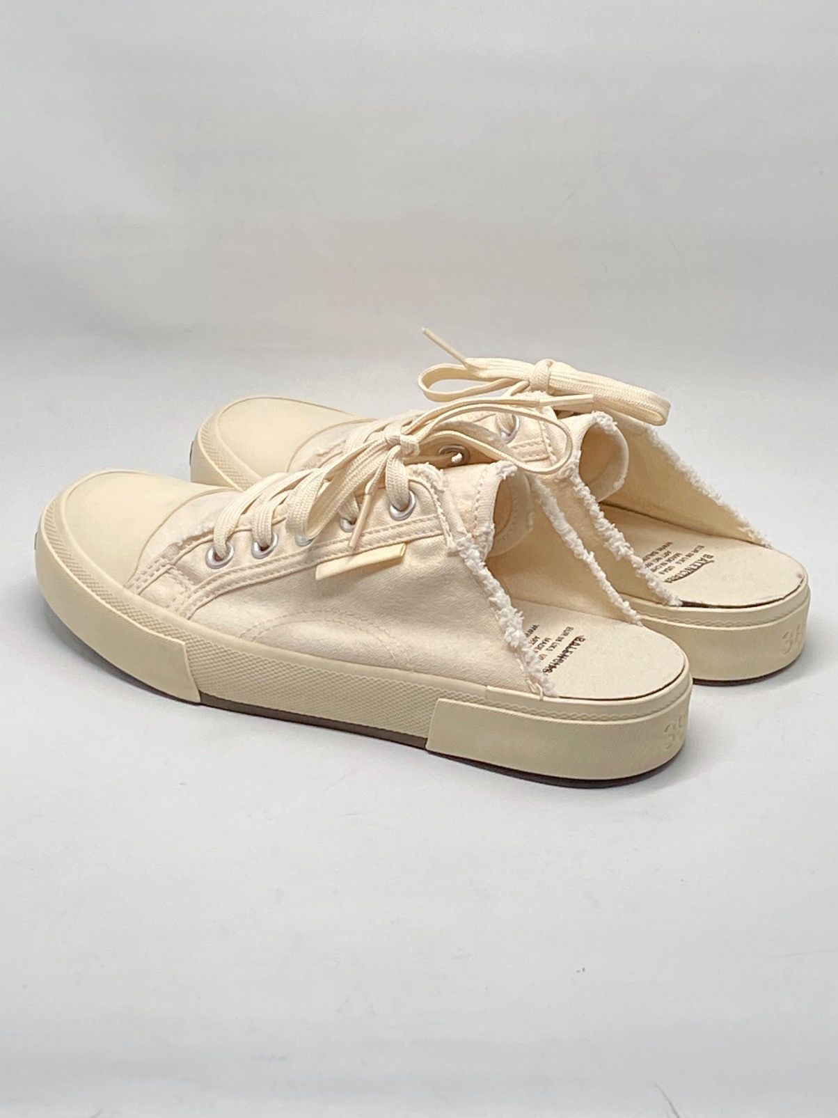Balenciaga Balenciaga Slip-On Paris White Cotton Sneakers Women size 38 Size US 8 / IT 38 - 9 Thumbnail
