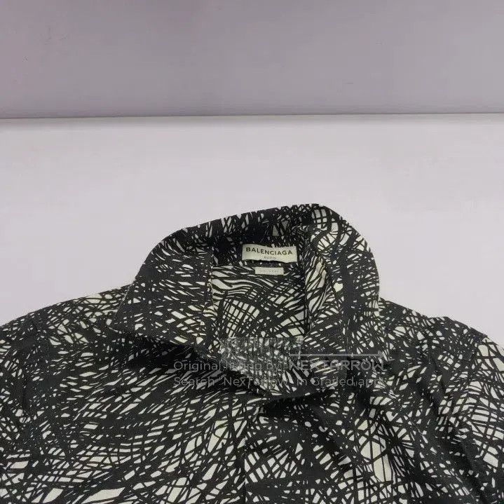 Balenciaga Balenciaga Graffiti Long Sleeve Shirt for Unisex. Size US M / EU 48-50 / 2 - 4 Thumbnail