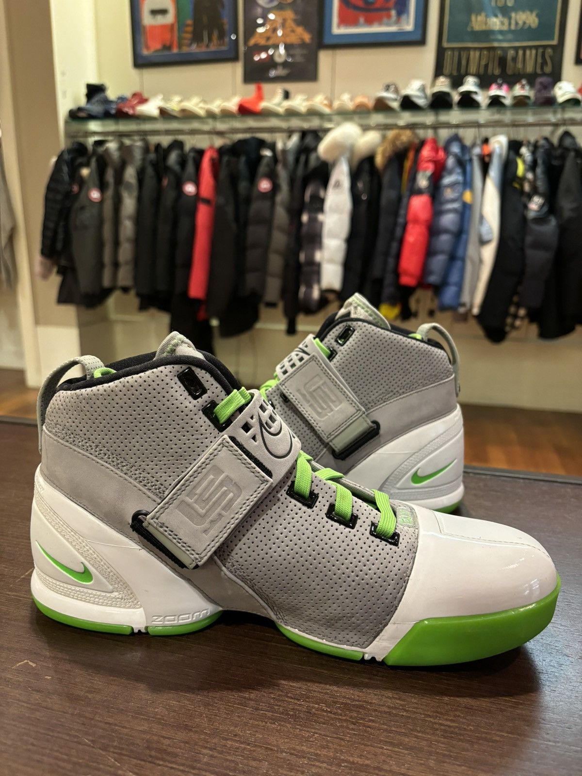 Nike Nike LeBron 5 Dunkman Size US 10 / EU 43 - 4 Thumbnail