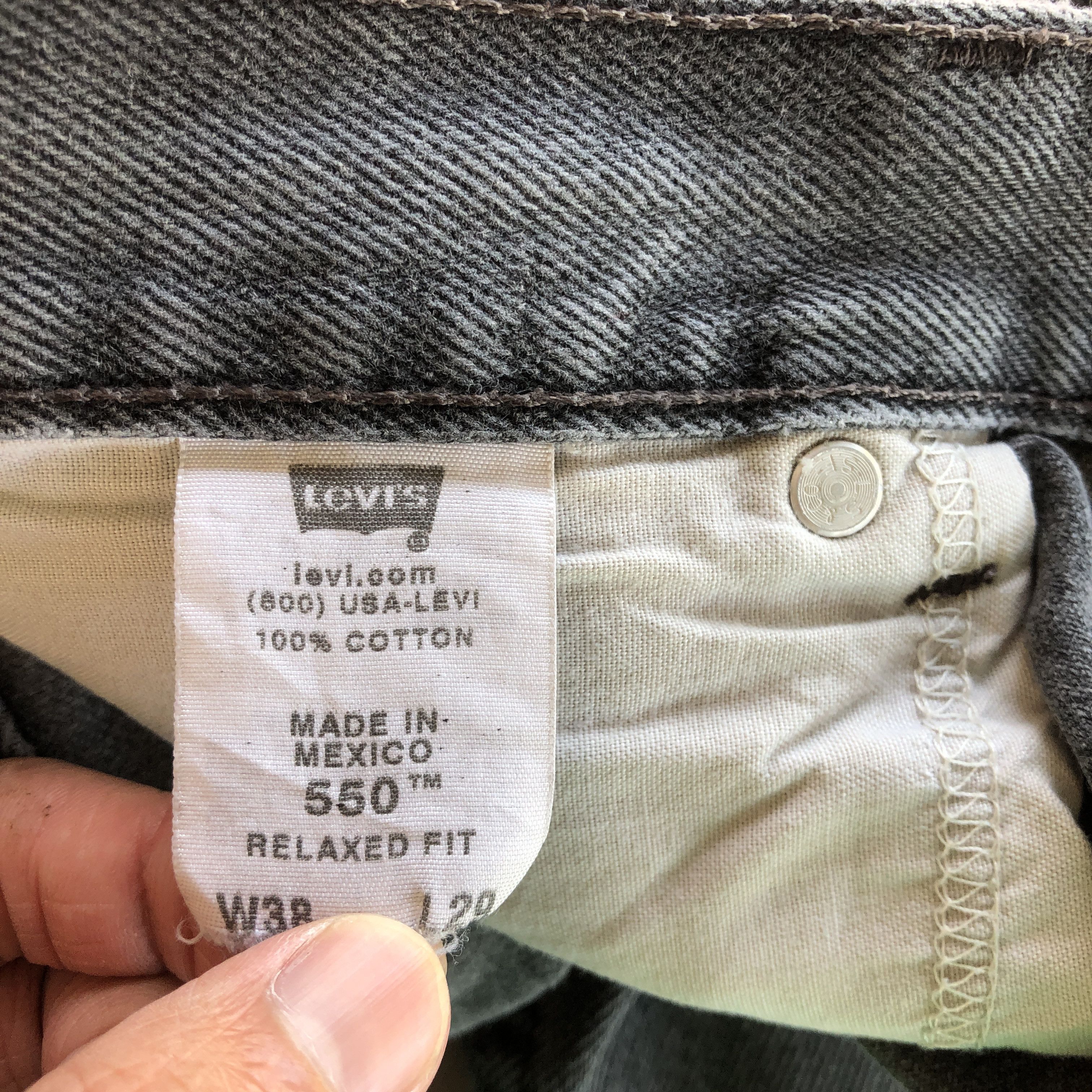 Levi's Vintage Levis 550 Jeans Levi's Faded Black Grunge Denim Size US 32 / EU 48 - 9 Thumbnail