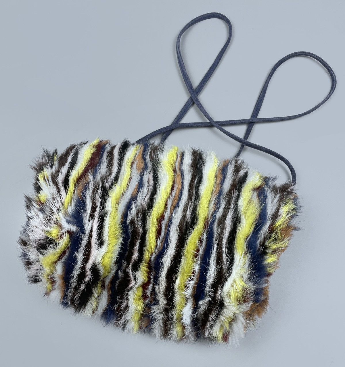 Armani Vintage Armani Jeans Rabbit Fur Trim Lace Muff Handwarme Size ONE SIZE - 4 Thumbnail