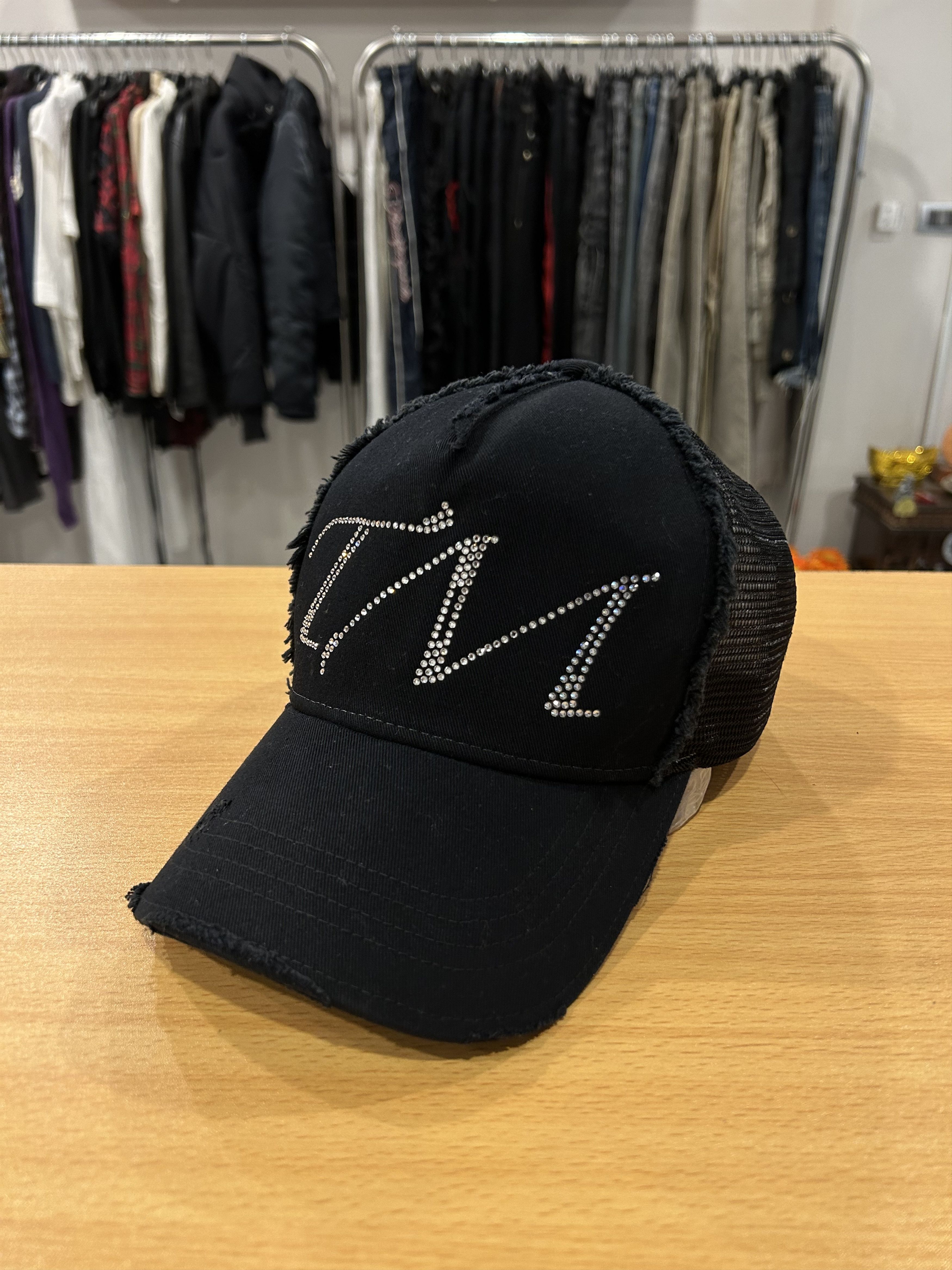 Tornado Mart Tornado Mart Swarovski Cap Size ONE SIZE - 1 Thumbnail