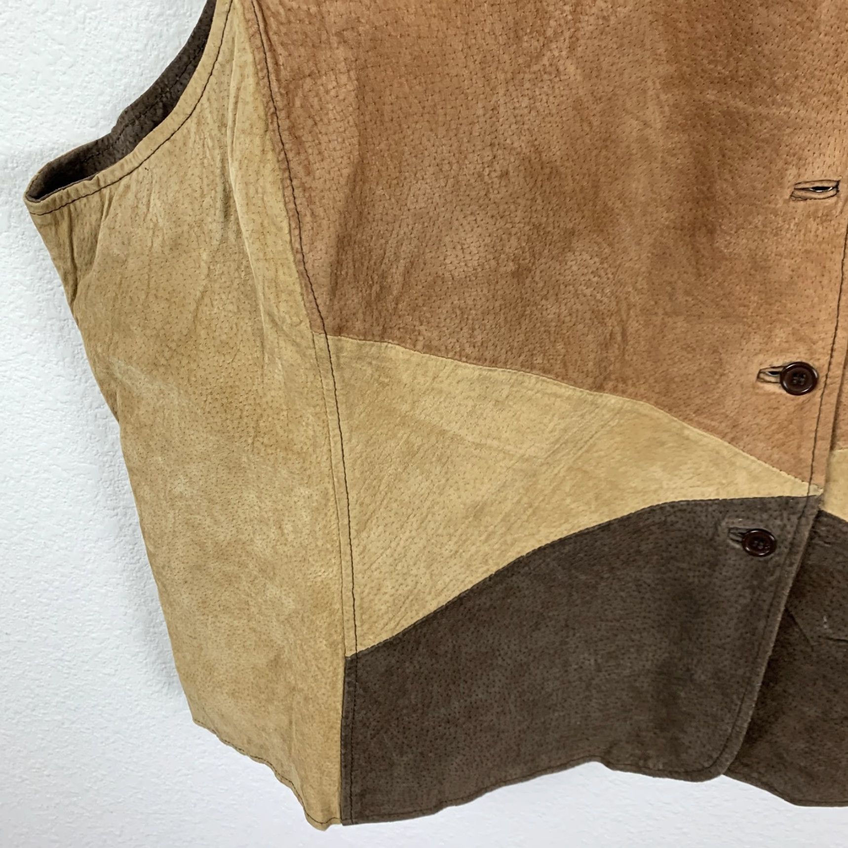 Vintage VINTAGE Outbrook Patchwork Suede Leather Vest 4XL Women's Button Front Western Boho Stains Size XXL / US 16-18 / IT 52-54 - 2 Thumbnail