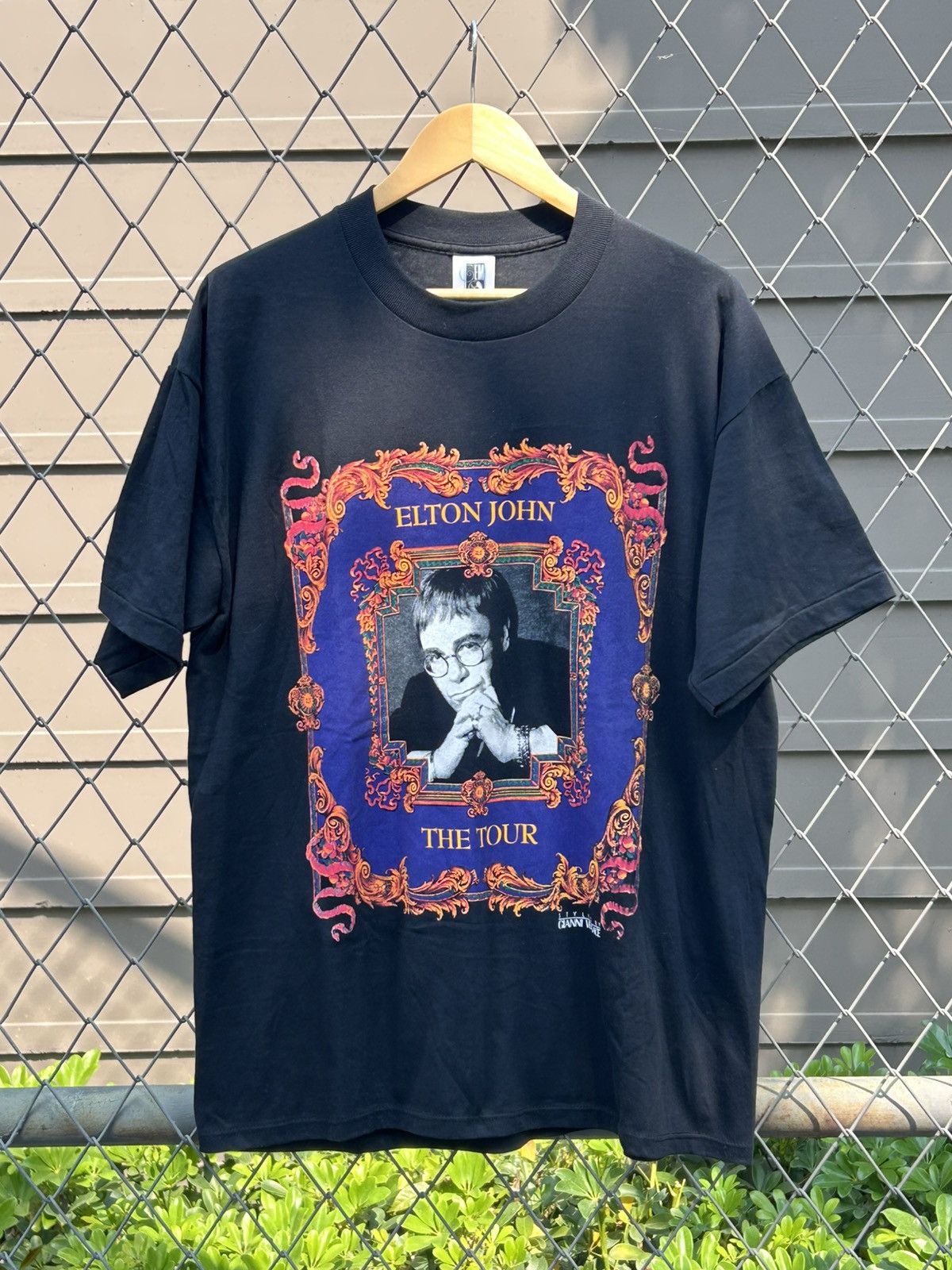 Band Tees Elton John 1992 1993 Versace Size US XL / EU 56 / 4 - 1 Thumbnail