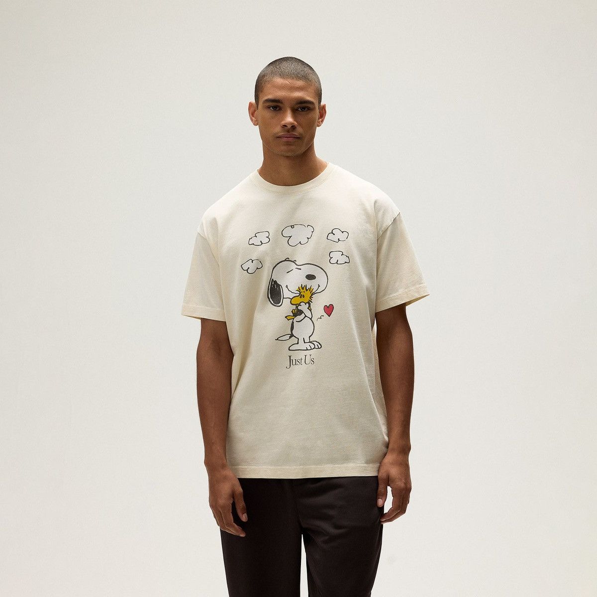 Kith × Peanuts Kith for Peanuts Snoopy Just Us Tee Sandrift T-Shirt Sz XXL Size US XXL / EU 58 / 5 - 2 Thumbnail