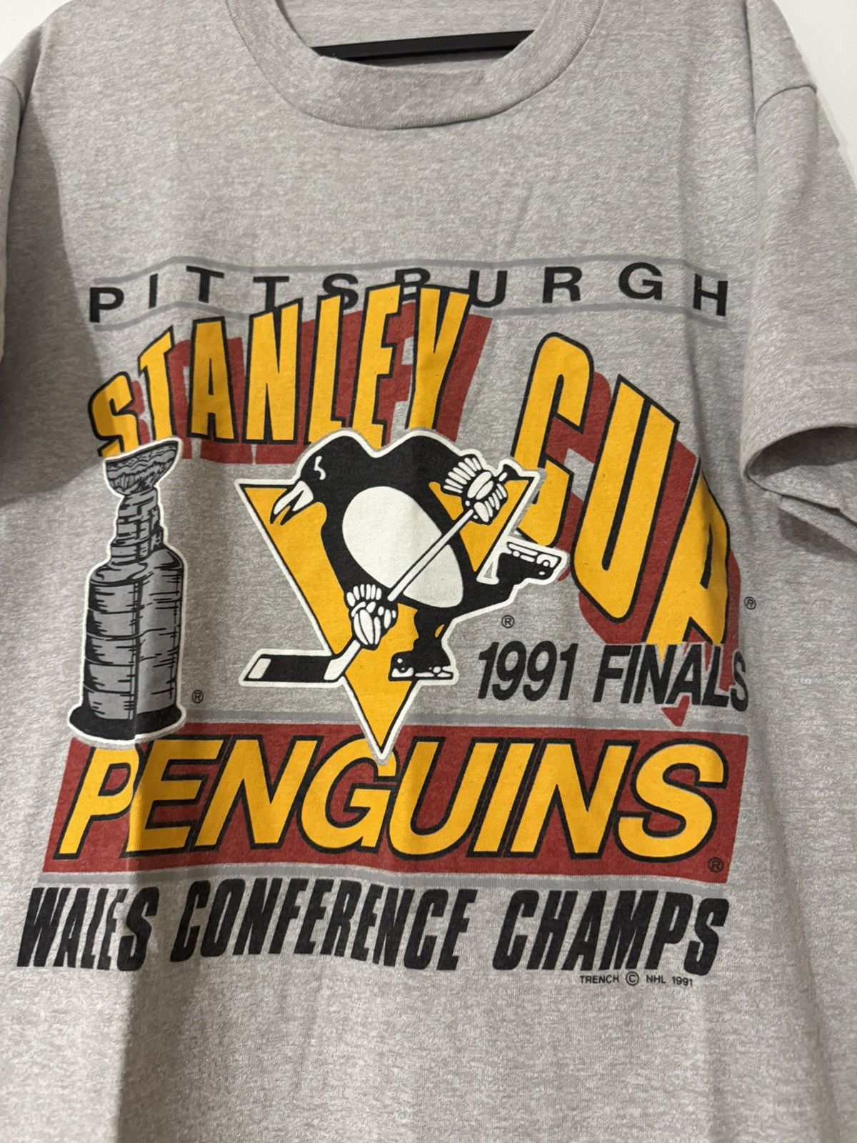 Trench USA Vintage 90s Pittsburgh Penguins Hockey t shirt Size US XL / EU 56 / 4 - 2 Thumbnail
