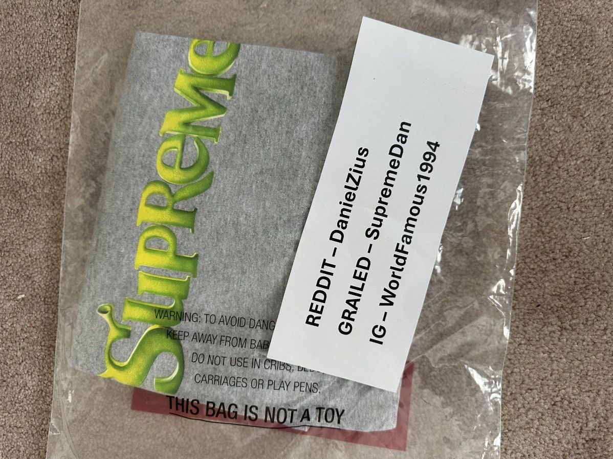 Supreme Supreme Shrek Tee 'Heather Grey' Size US L / EU 52-54 / 3 - 2 Thumbnail