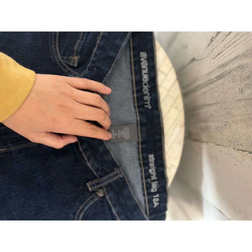 Avenue Avenue Denim Straight Leg Jeans | Dark Wash Stretch Mid-Rise – Size 18 Average Size 38" / US 16 / IT 52 - 7 Thumbnail