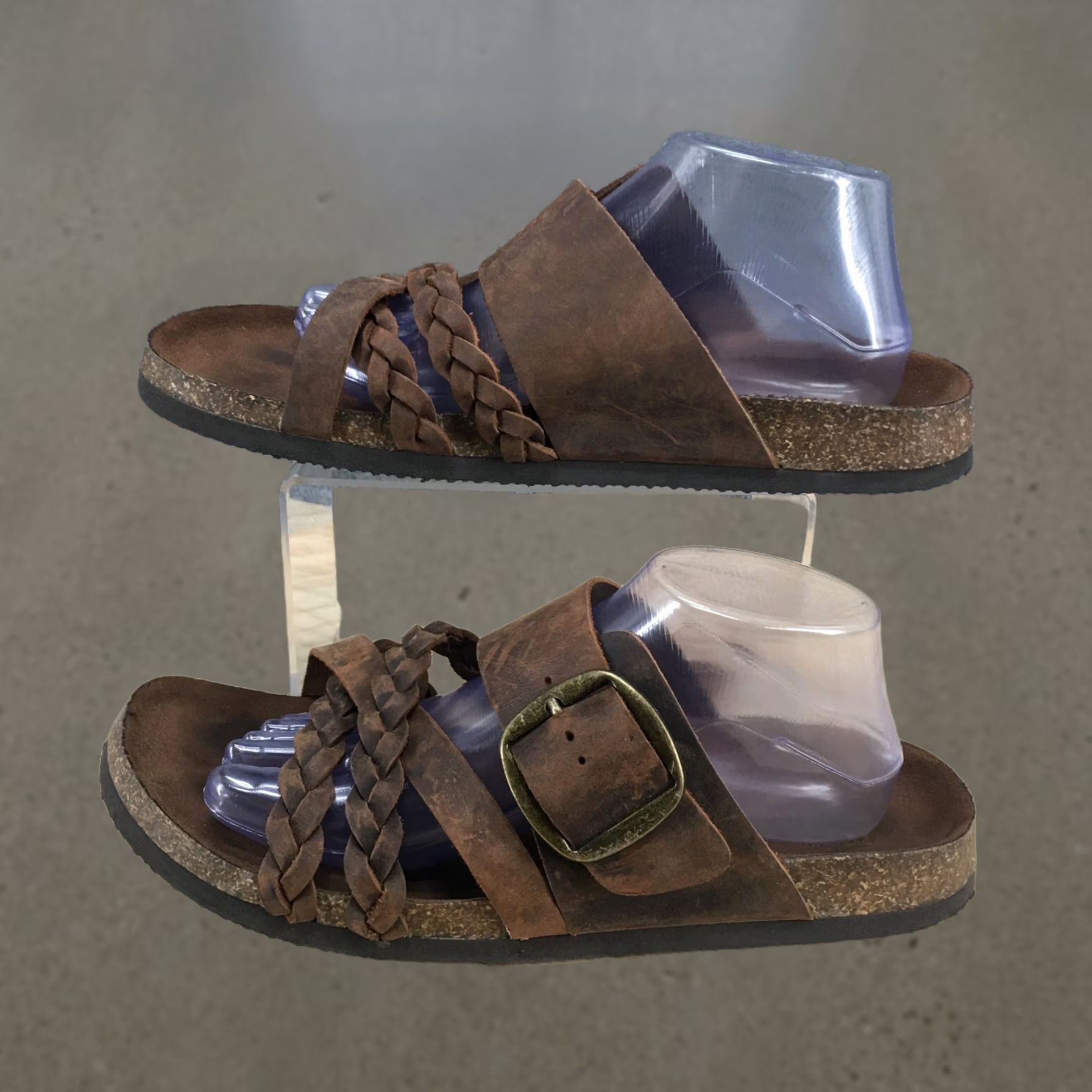 Vintage White Mountain Sandals Womens 11 M Healing Footbed Flip Flops Brown Leather Shoes Size US 11 / IT 41 - 1 Thumbnail
