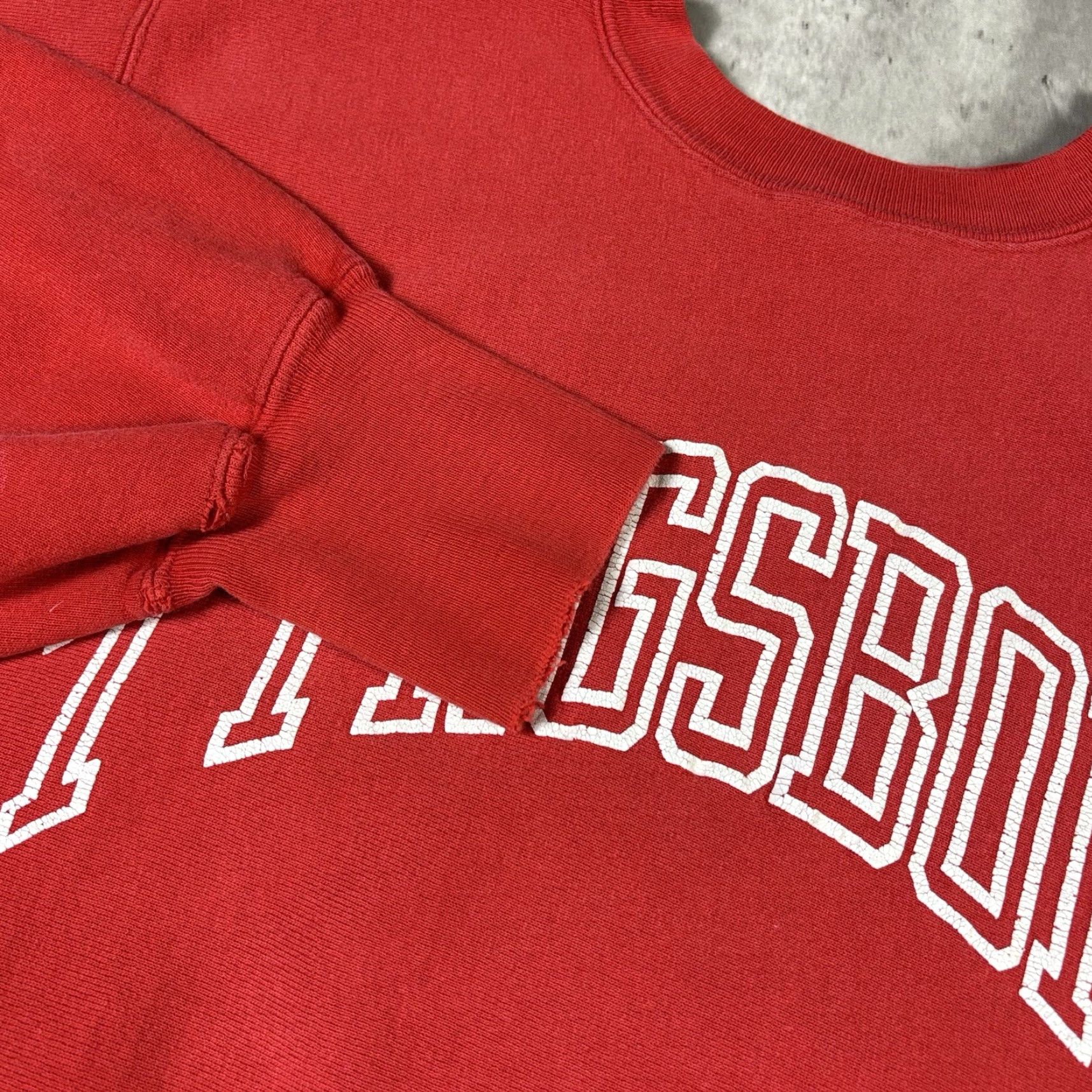 Champion VINTAGE Champion Reverse Weave Sweatshirt Red Pullover L Men 90s USA Size US L / EU 52-54 / 3 - 7 Thumbnail