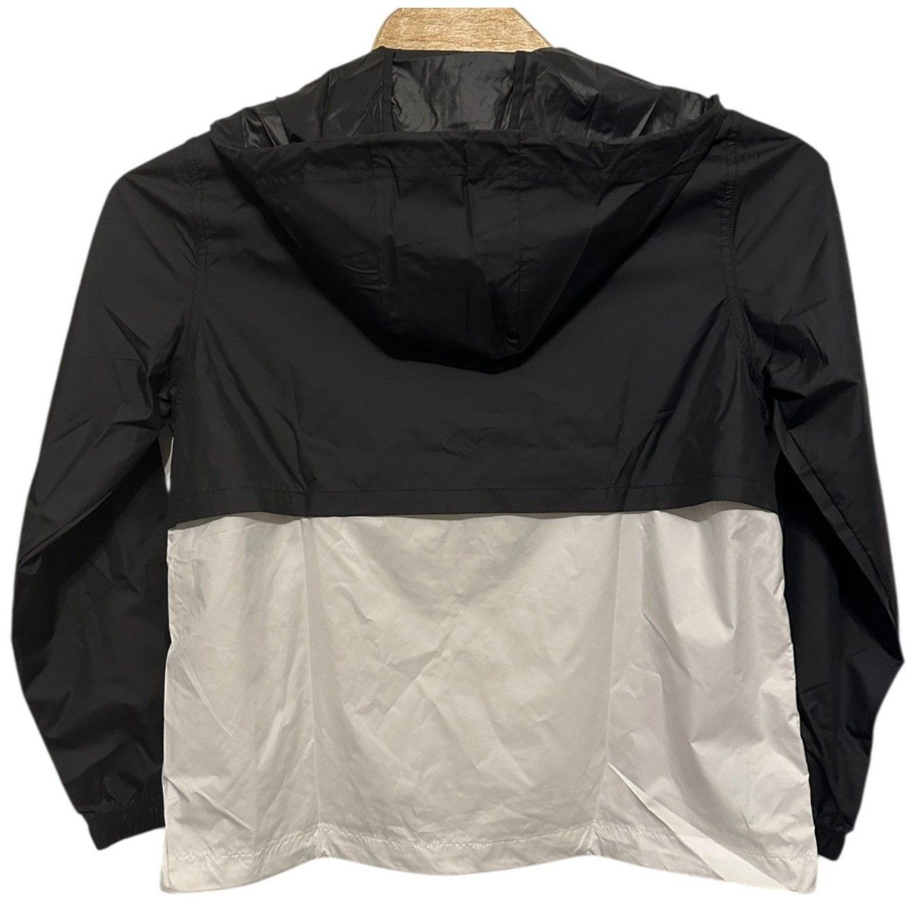 Nike Nike Running Repel Reflective Jacket DM6179-011 Black White Size S / US 4 / IT 40 - 4 Thumbnail