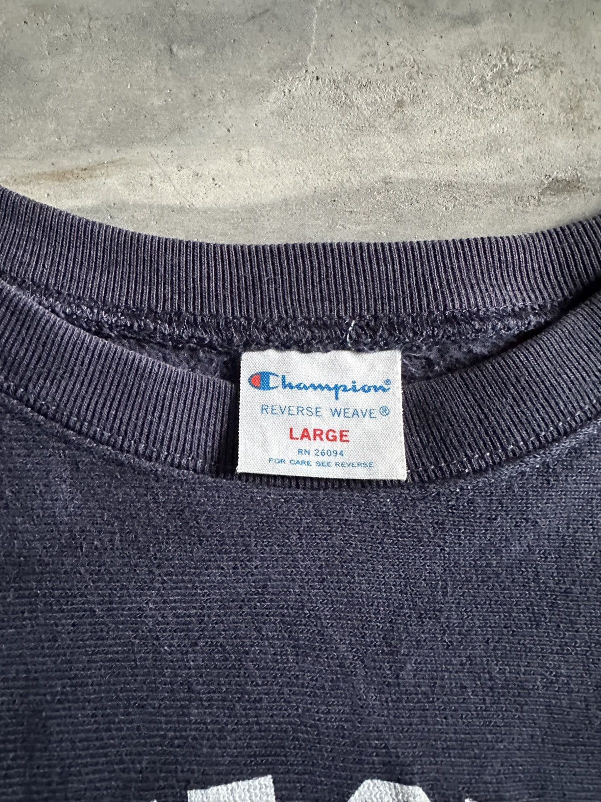 Champion Champion Reverse Weave Mickey Vintage Sweatshirt Size M / US 6-8 / IT 42-44 - 3 Thumbnail