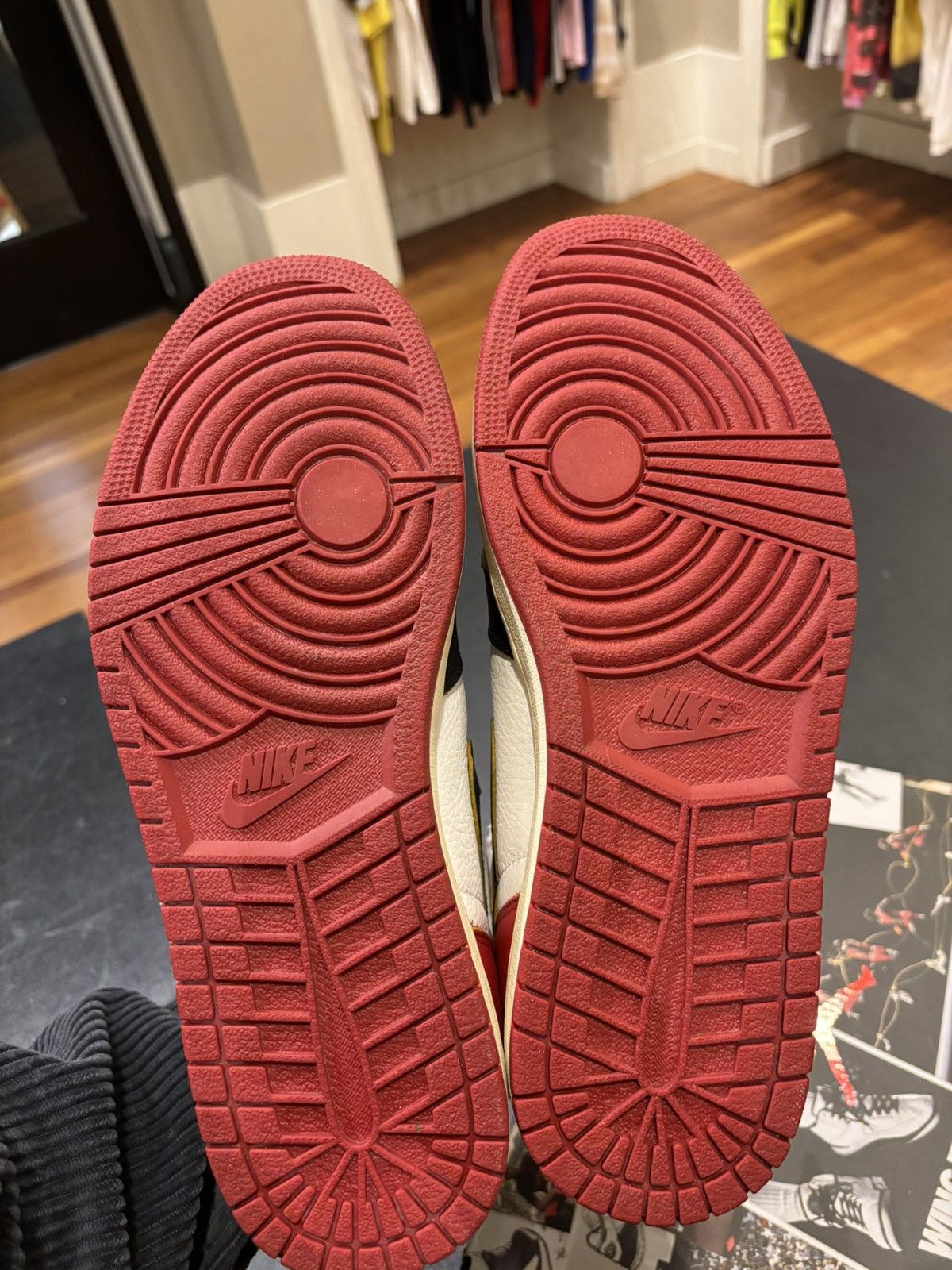 Jordan Brand Jordan 1 Retro High ‘UnLa Red’ Size US 11.5 / EU 44-45 - 5 Thumbnail
