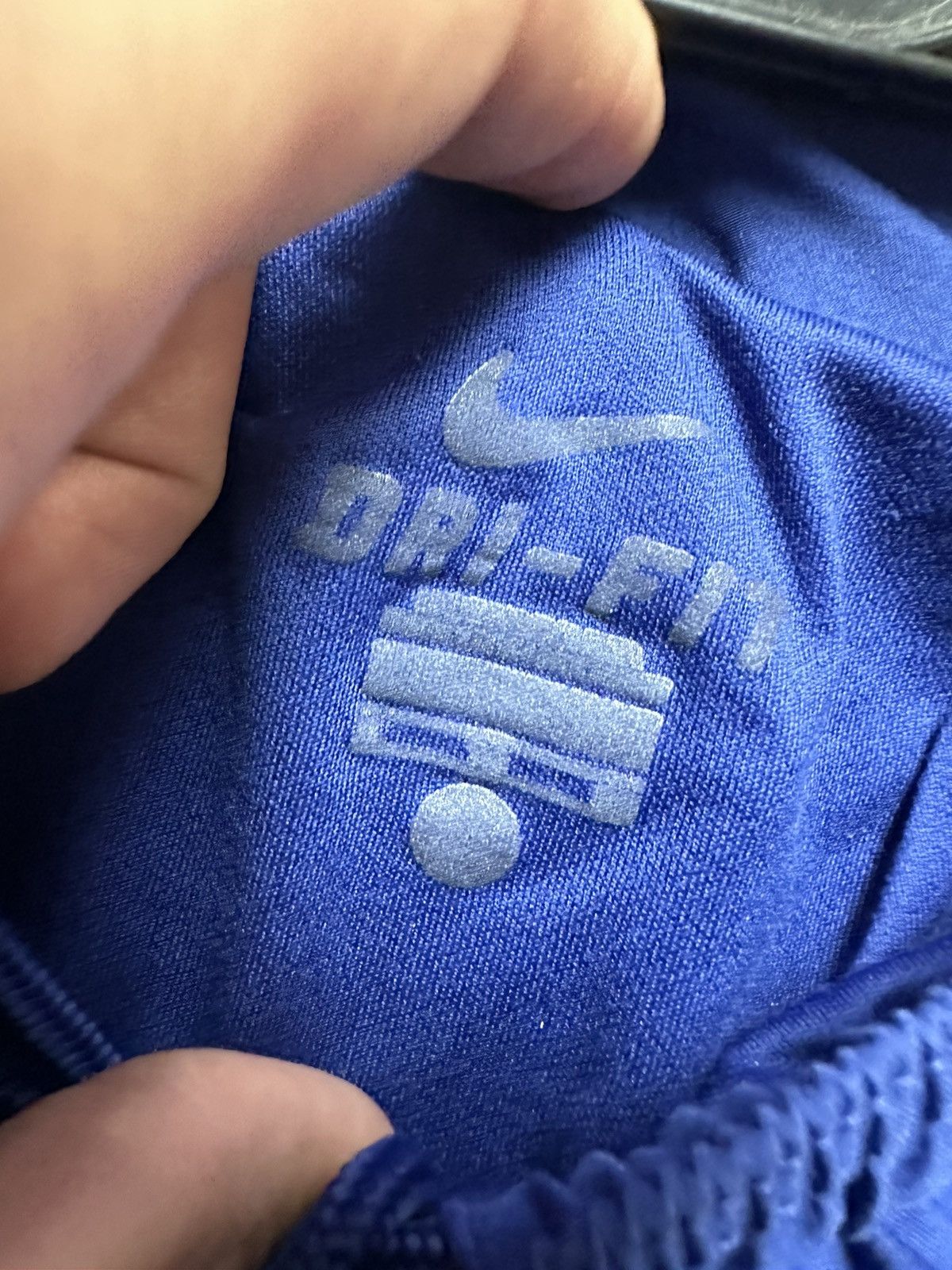 Nike × Vintage Vintage Nike Manchester United soccer shorts logo blue Size US 36 / EU 52 - 7 Thumbnail