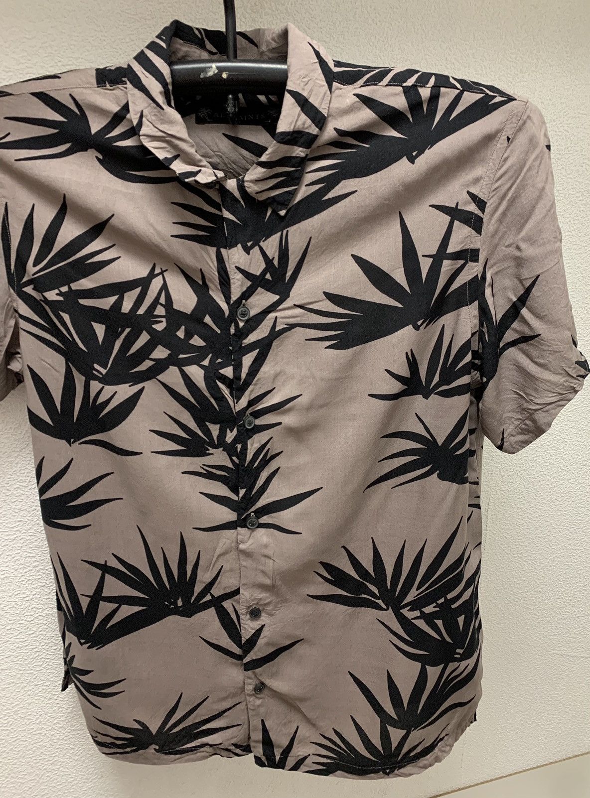 Allsaints Allsaints fullprint flower shirt M sz Japanese brand Size US M / EU 48-50 / 2 - 8 Thumbnail