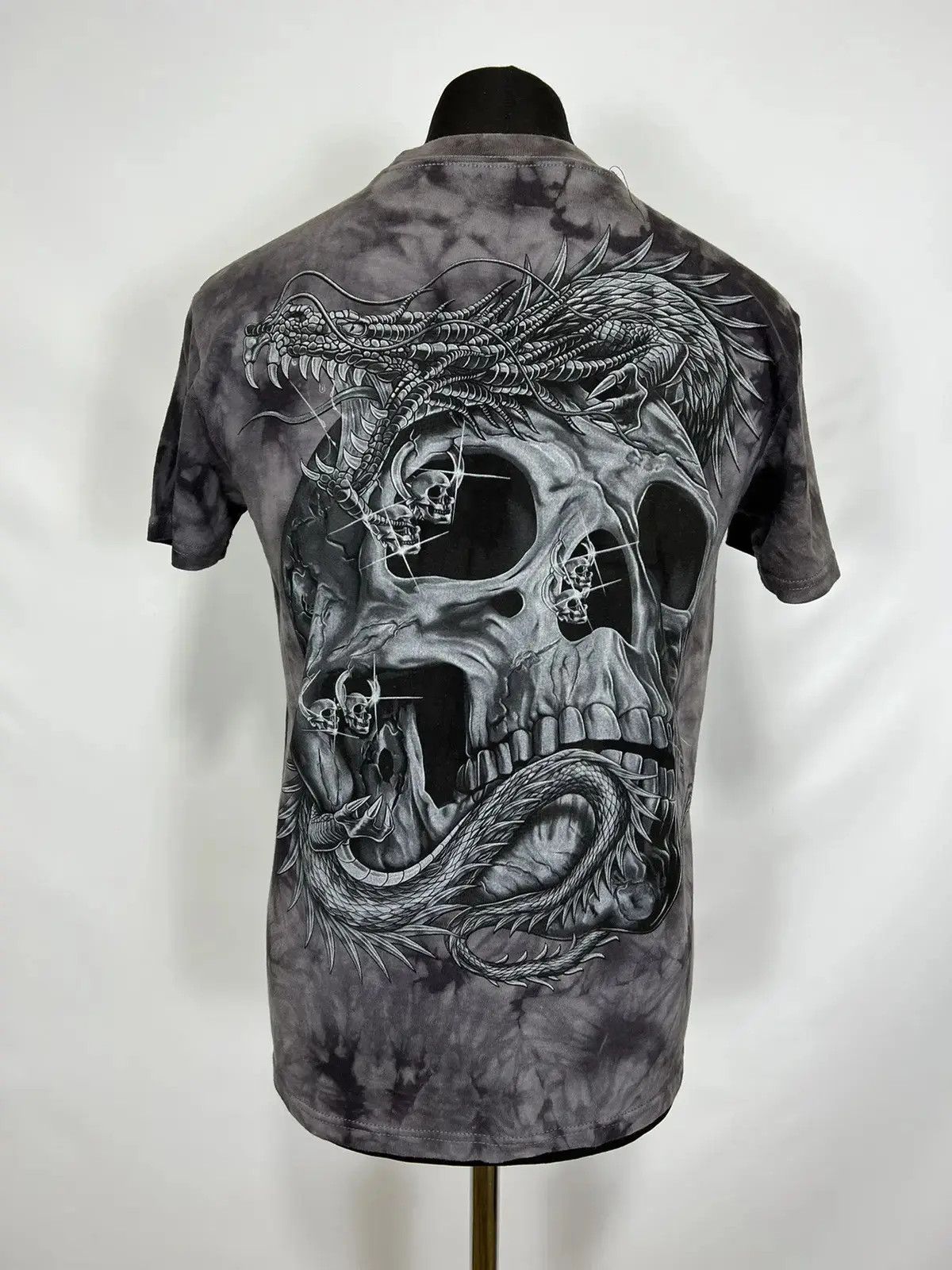 Vintage Vintage dragon art t shirt Size US M / EU 48-50 / 2 - 2 Thumbnail
