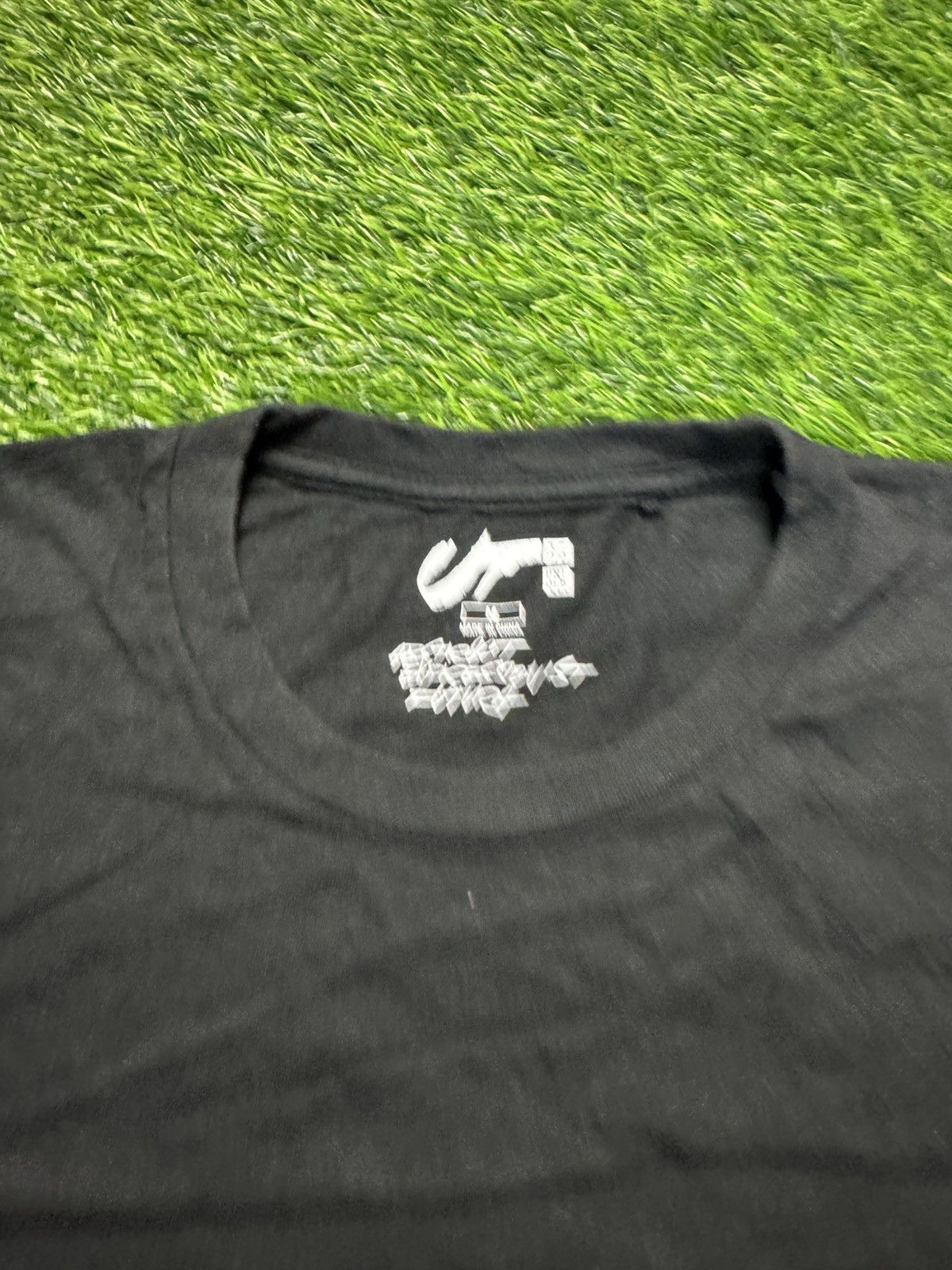 Futura × Uniqlo assorted tshirt - uniqlo x futura Size US M / EU 48-50 / 2 - 3 Thumbnail