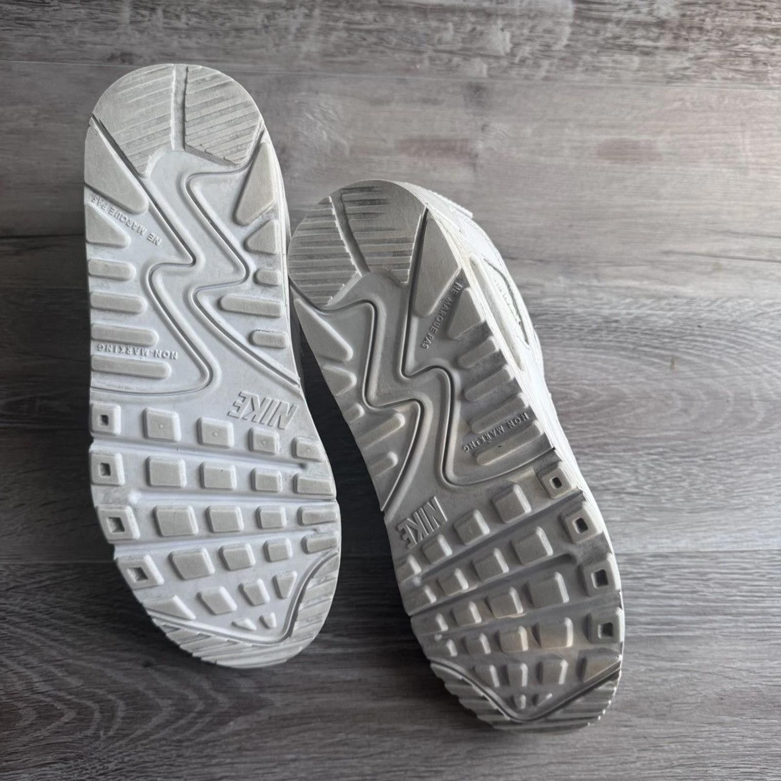 Nike NIKE • Air Max 90 GS "Recraft Triple White" (7M) Size US 7 / EU 40 - 6 Thumbnail