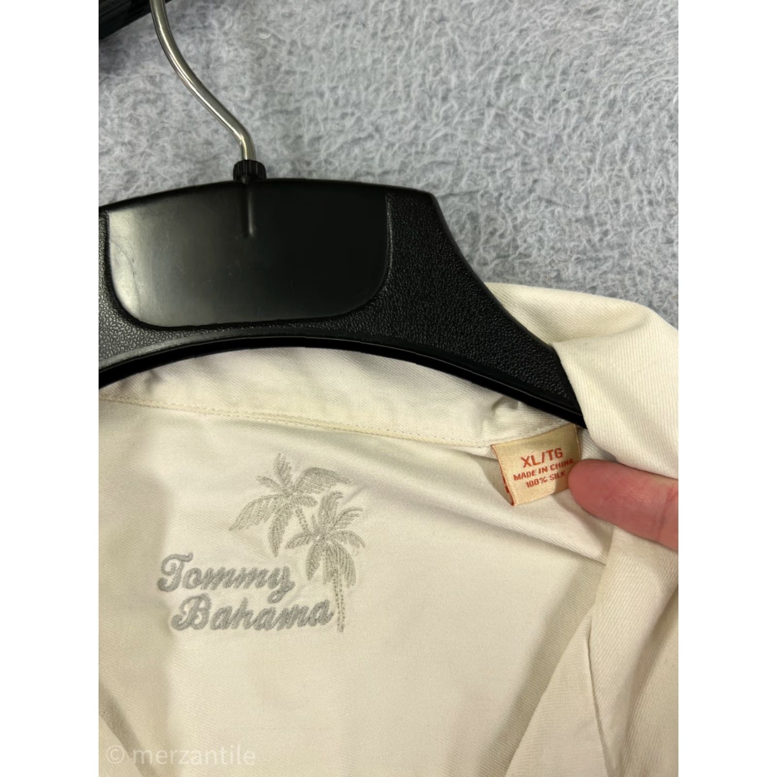 Tommy Bahama VINTAGE Tommy Bahama Shirt Mens XL Yellow Solid Button-Up 100% Silk Aloha Beach Vacation Resort Mens XL Yellow Silk Shirt Size US XL / EU 56 / 4 - 3 Thumbnail