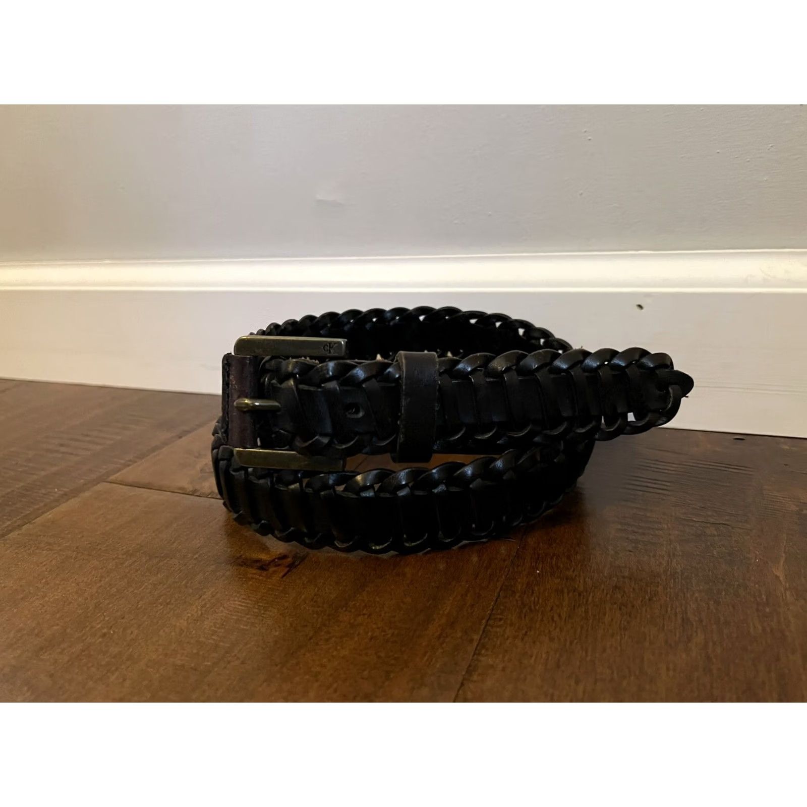 Calvin Klein VINTAGE Calvin Klein CK Leather Black Woven K18203 Belt Men 32 Black Leather 38 1/2 in Length 1 1/4 in Wide Mens Size 32 - 3 Thumbnail