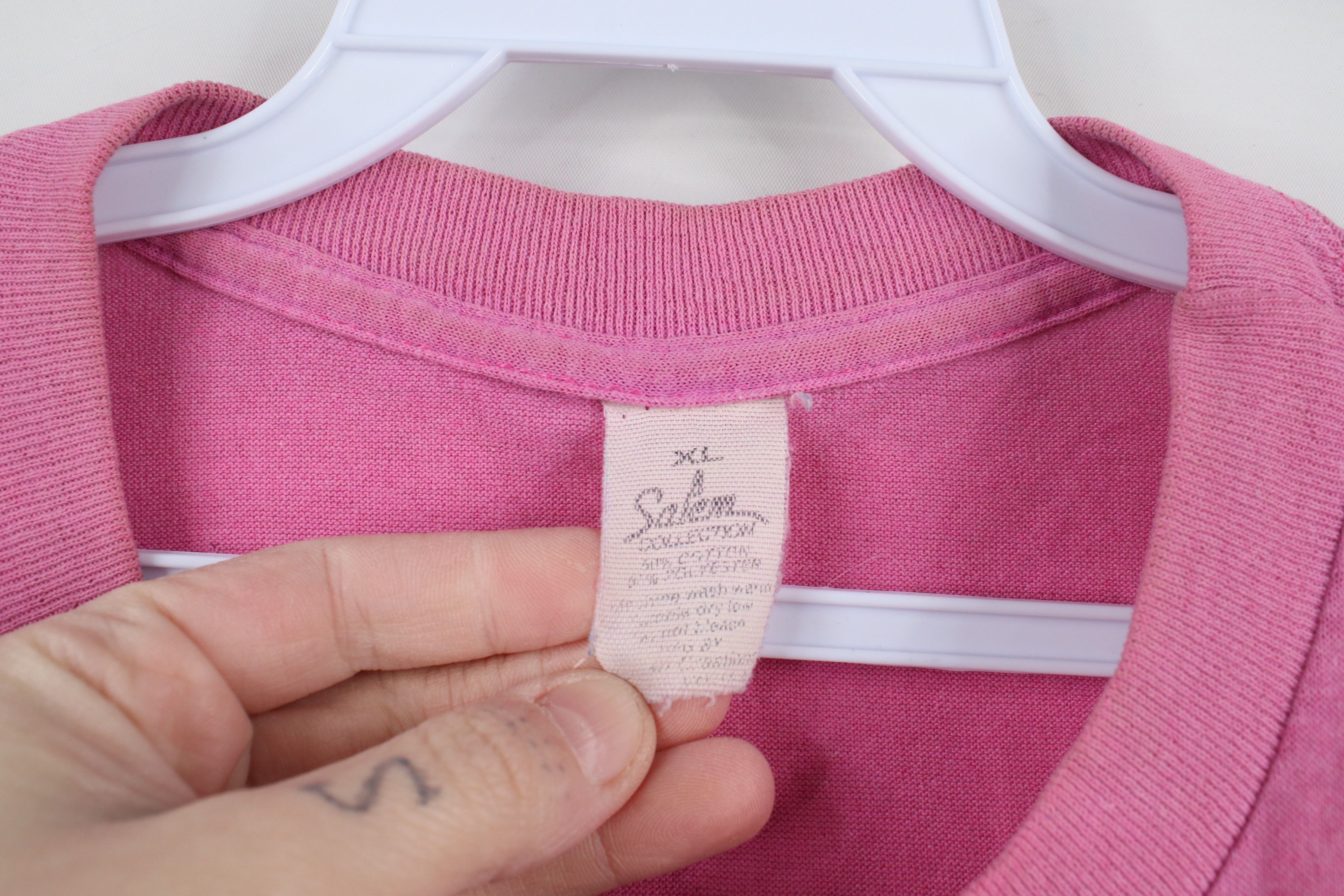 Vintage Vintage 90s Salem Cigarettes Spell Pocket T-Shirt Pink USA Size US XL / EU 56 / 4 - 7 Thumbnail