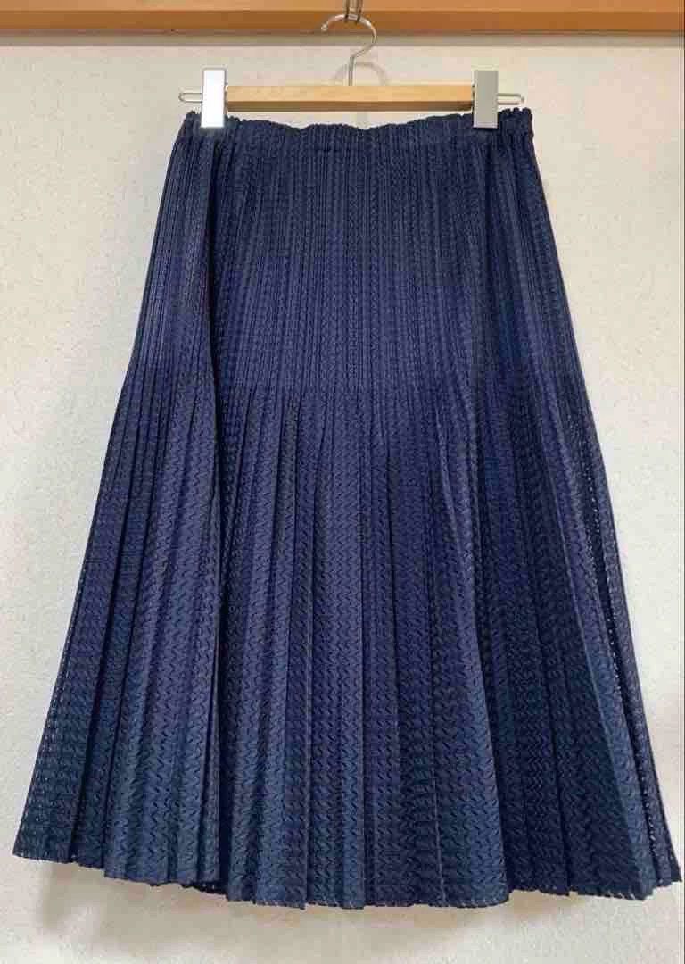 ISSEY MIYAKE Pleated Lace Skirt - dmc