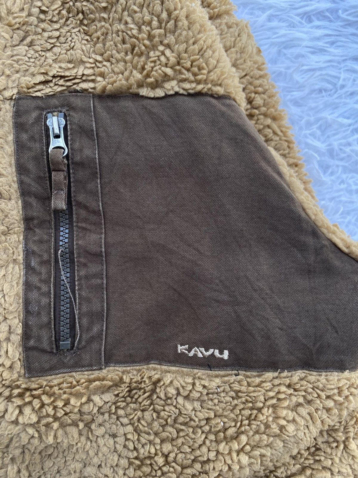 KAVU KAVU Men's Warmest Fleece Deep Pile Sherpa FullZip Jacket. Size US L / EU 52-54 / 3 - 8 Thumbnail