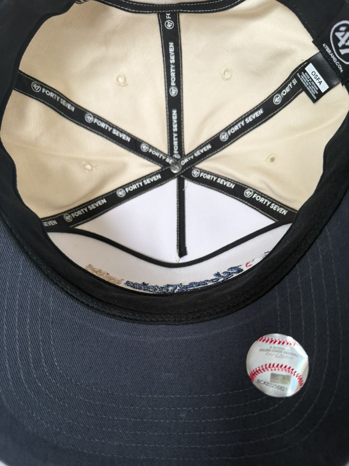 47 MLB Network Employee Exclusive 2025 World Series Cap Size ONE SIZE - 5 Thumbnail