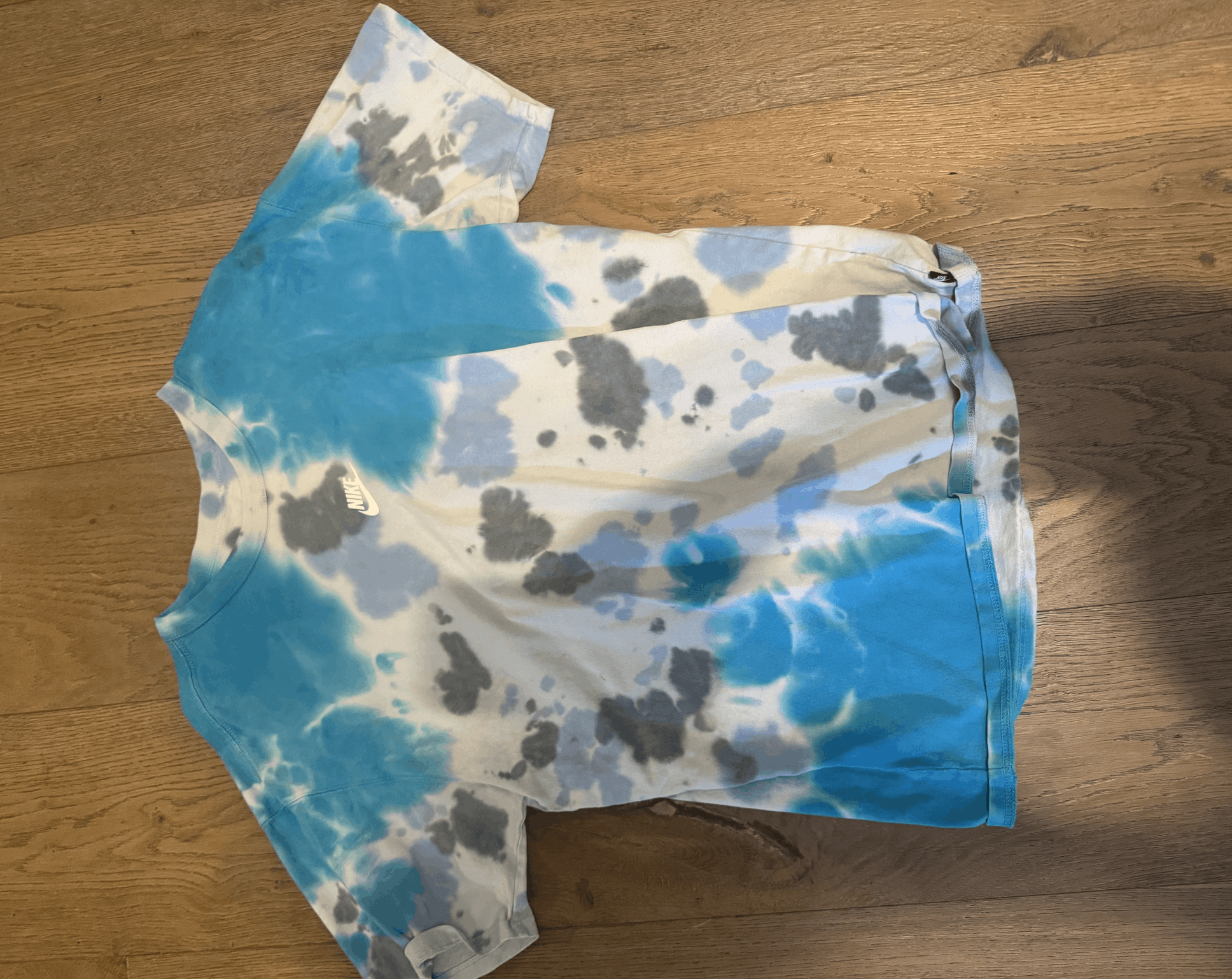 Nike Nike Tie Die T-Shirt Size US M / EU 48-50 / 2 - 1 Thumbnail