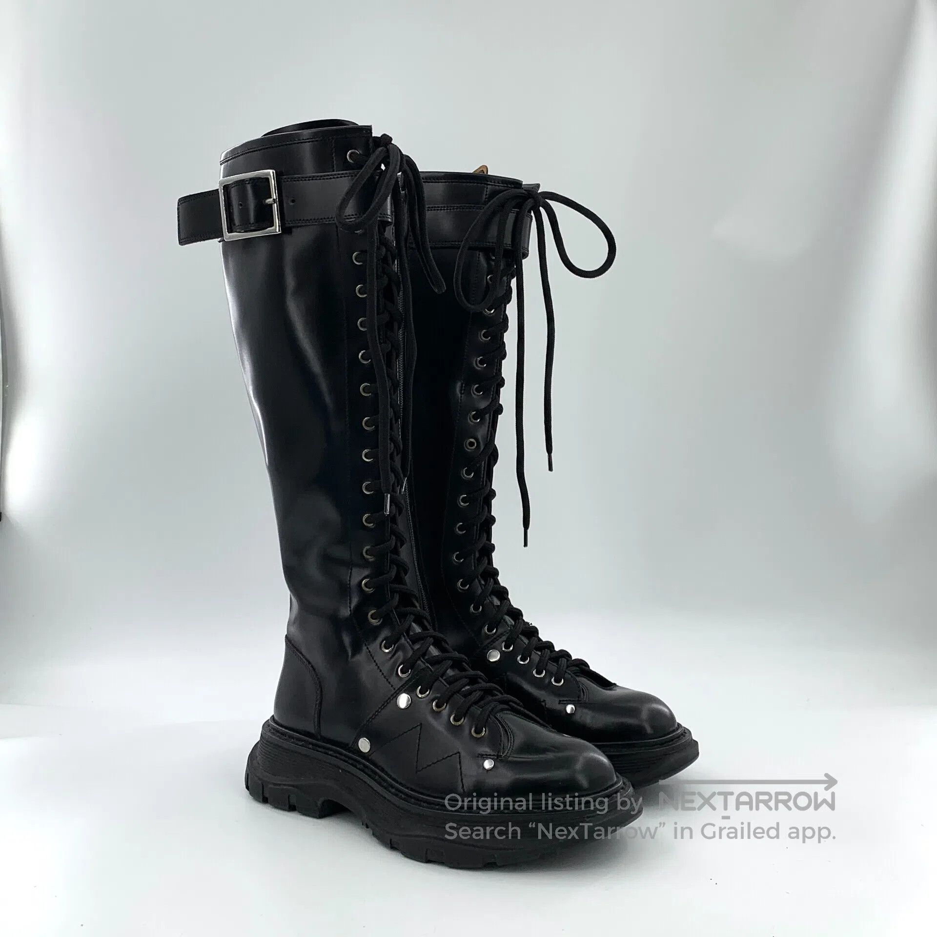 Alexander McQueen Alexander McQueen Black Leather Round Toe Laced Casual Fla Size US 6 / IT 36 - 2 Thumbnail
