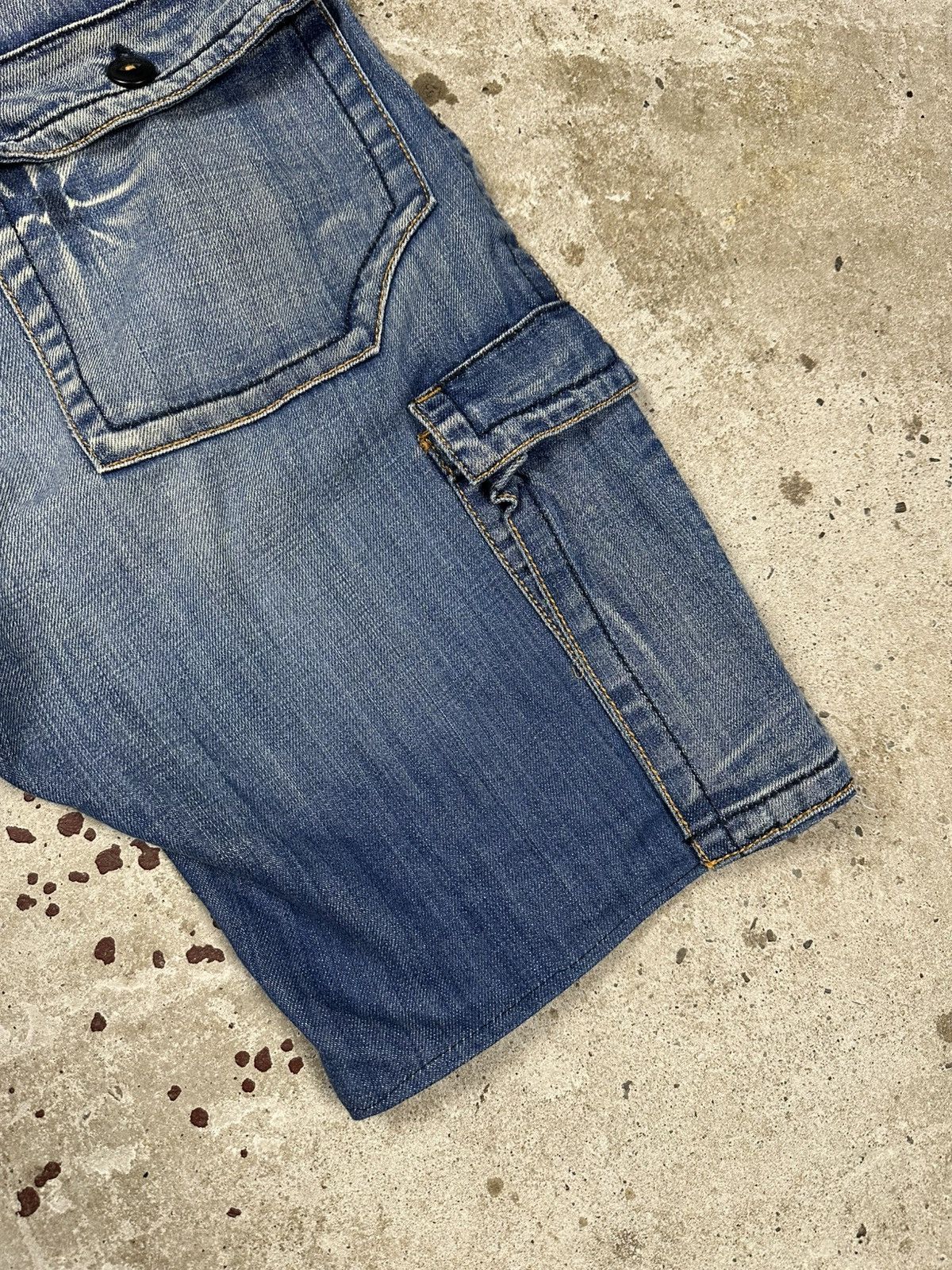Japanese Brand Vintage Y2K Take Two Upgrade Cargo Denim Shorts Jeans Japan Size US 32 / EU 48 - 9 Thumbnail