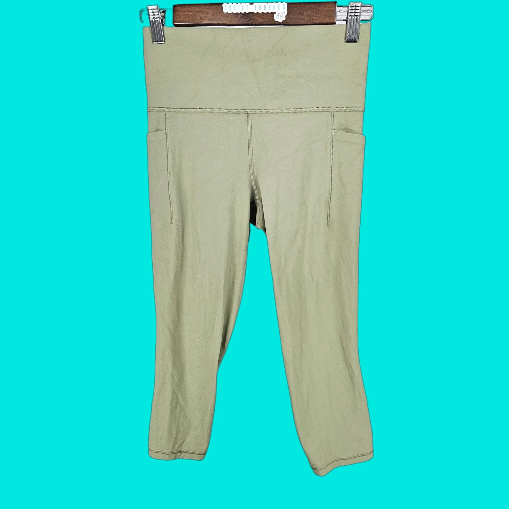 Athleta **Green Athleta Salutation Stash Pocket II Capri Workout Pants Small** User: Green Athleta Salutation Stash Pocket II Capri Workout Pants Small Size 28" / US 6 / IT 42 - 1 Thumbnail