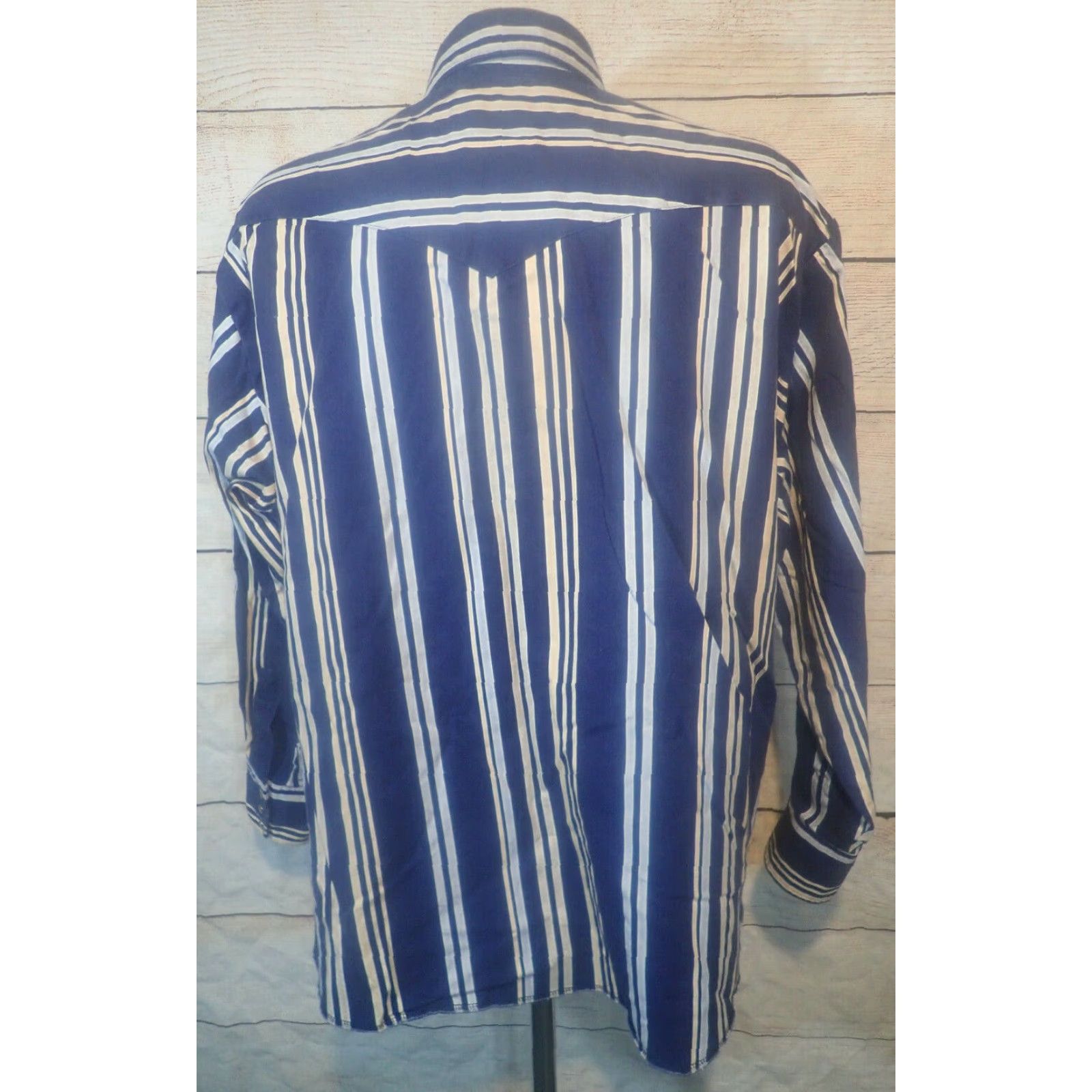 Wrangler VINTAGE Wrangler Blue Striped Cotton Cowboy Pearl Snap Shirt Size XXL Size US XXL / EU 58 / 5 - 3 Thumbnail