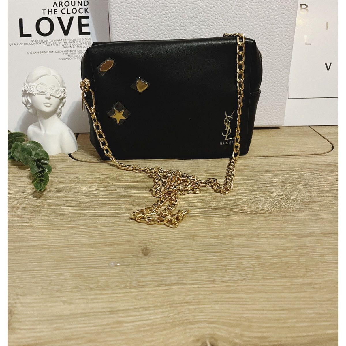 Yves Saint Laurent Yves Saint Laurent YSL cosmetic Bag Pouch clutch Crossbody Size ONE SIZE - 2 Thumbnail